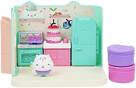 Gabby’s Dollhouse, Bakey with Cakey Kitchen with Figure and 3 Accessories, 3 Furniture and 2 De... | Amazon (CA)