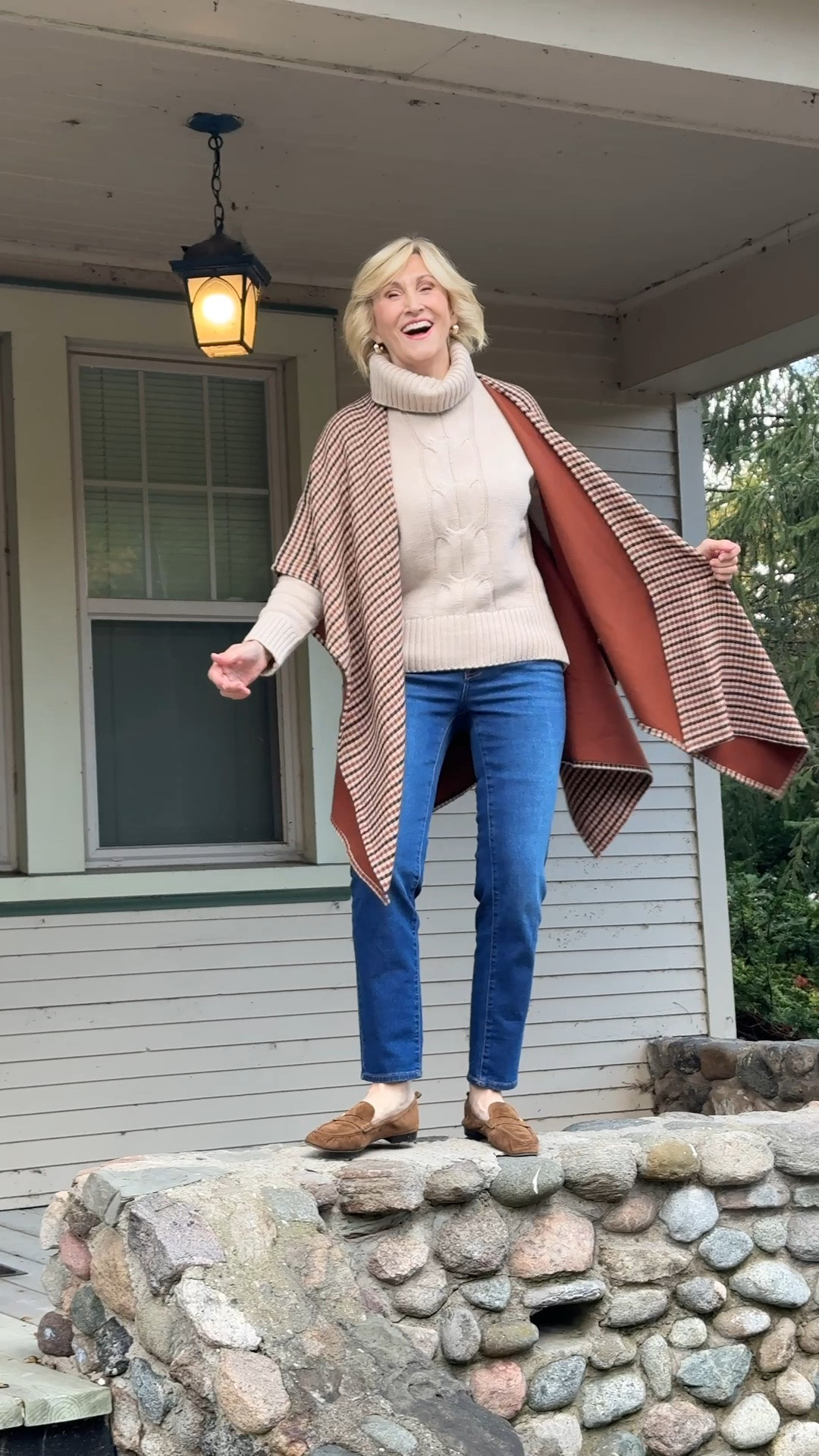 #talbotspartner I love adding a touch of drama to a casual outfit with this Chelsea plaid Ruana. It’s the perfect layering piece when there’s a chill in the air and you want to look fabulous from town to country. Looks fabulous with a chunky knit turtleneck and slim ankle jeans. I’m wearing size small sweater, size 4 jeans. 

Talbots Friends & Family Event: 30% OFF Entire Purchase 10/12-10/21

#talbots #ad
@talbotsofficial