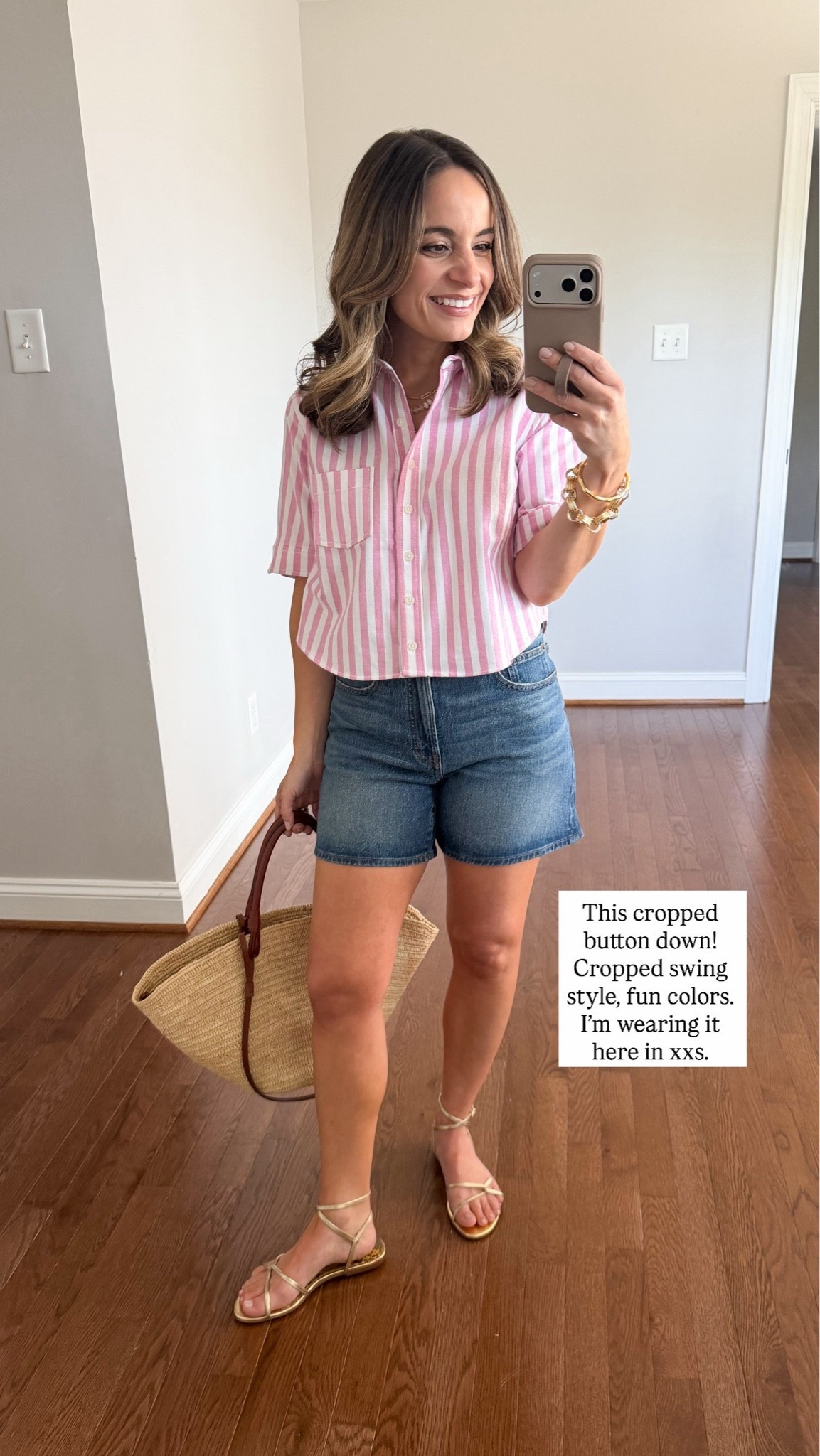 I heard you were looking for summer tops you can wear untucked! 

Striped pink top: xxs 
Shorts: 25 - sized up 

My measurements for reference: I’m 4’10” and 105lbs. My bust, waist, and hip measurement is 32”, 24”, and 36”.

#LTKxMadewell