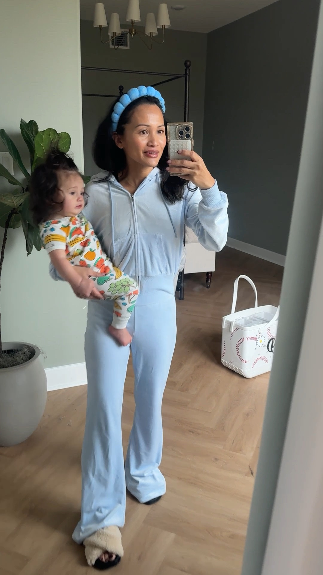 Velour set. Walmart find. Wearing a small should have sized gown to an XS

#LTKmomlife #LTKdayinmylife #LTKgrwm