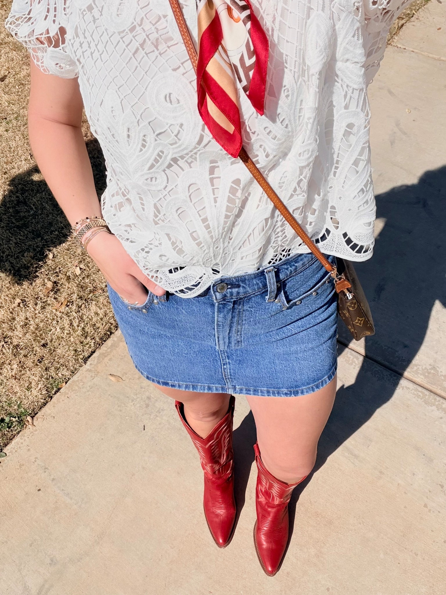 cowboy take me away 🤠💄

#LTKootd #LTKSeasonal