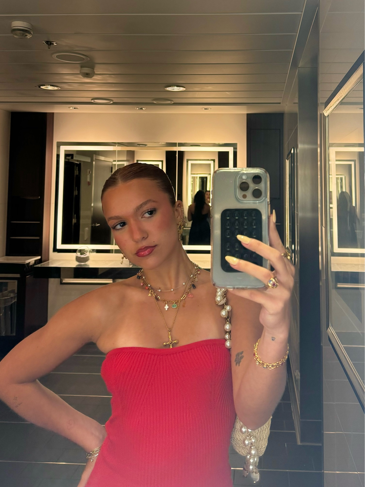 summer fits⭐️🐬🍒