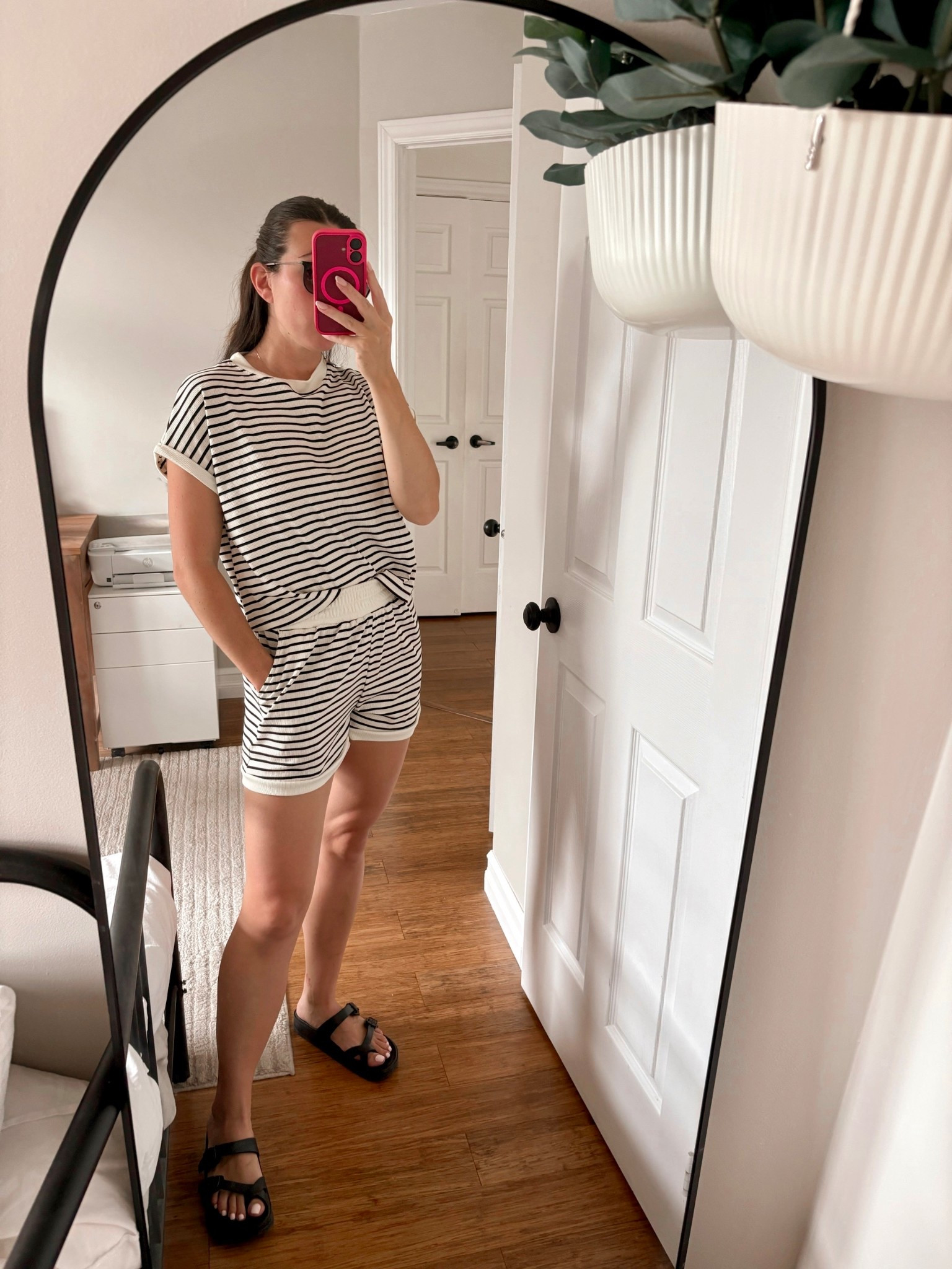 Errands but make it stylish #momoutfits #summerset #amazonfashion

#LTKstyletip #LTKcanada