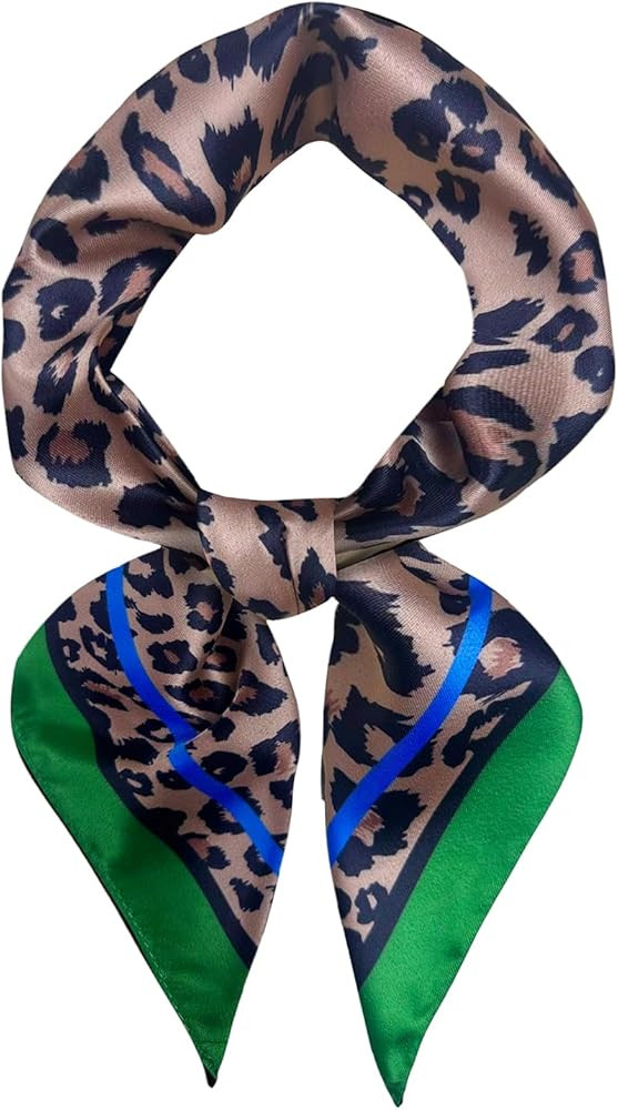 WDIRARA Women's Leopard Print Square Scarf Large Head Bandana Sleeping Hair Wraps Streetwear | Amazon (US)