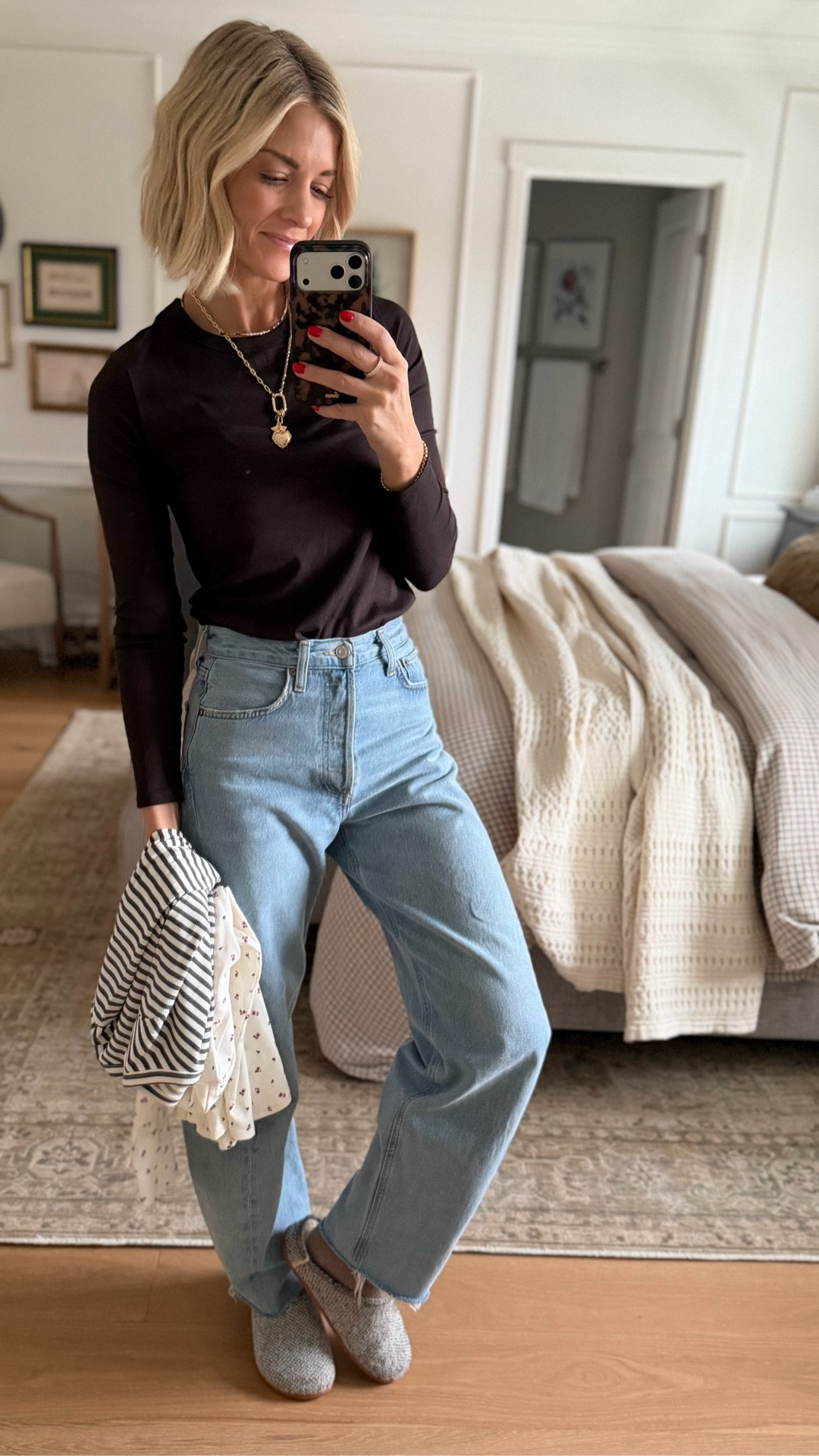 Obsessed with this $8 tee. Running low on sizes and colors but grab it while it lasts. I sized up to a medium ands it’s perfect.

#LTKFindsUnder50 #LTKOver40 #LTKSaleAlert