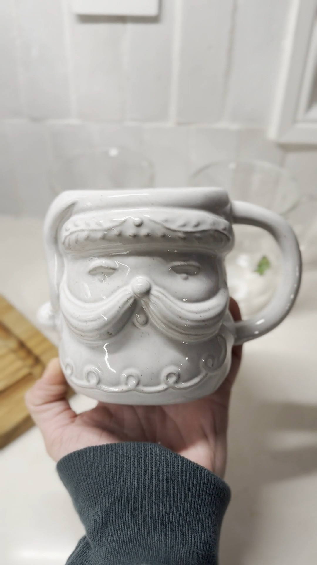 the CUTEST Santa mug from World Market! Under $10🎅🏼❄️🎄

world market / mugs / holiday mugs / seasonal / gift ideas / gift for her / gift for him / coffee mug / coffee cup / seasonal mug / santa mug / Holley Gabrielle  

 

#LTKGiftGuide #LTKHoliday #LTKSeasonal