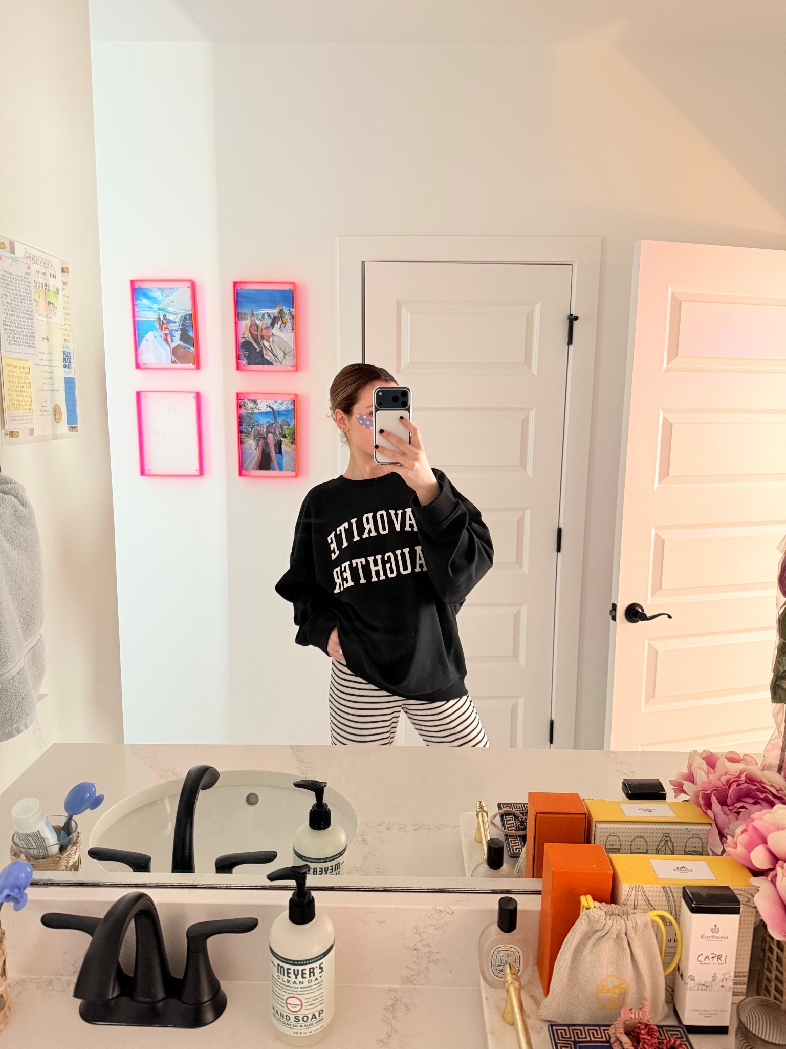 Comfiest crew!!!




#LTKootd