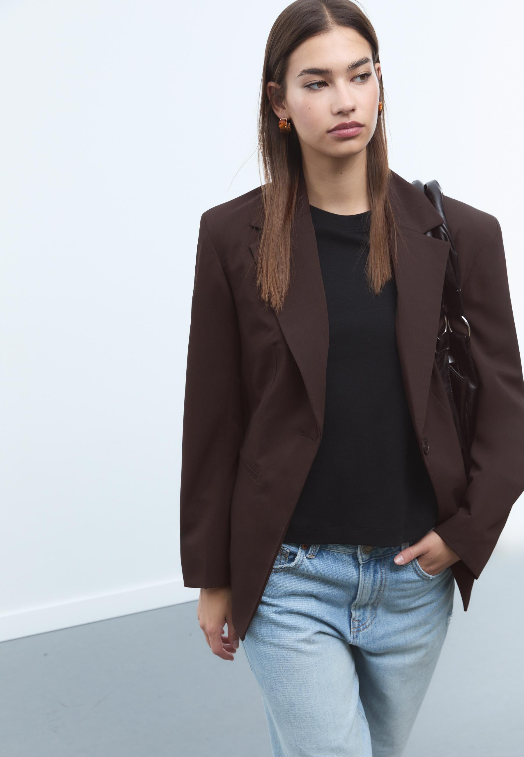 Blazer ajusté bouton - Stradimarket femme | Stradivarius France | Stradivarius (FR)