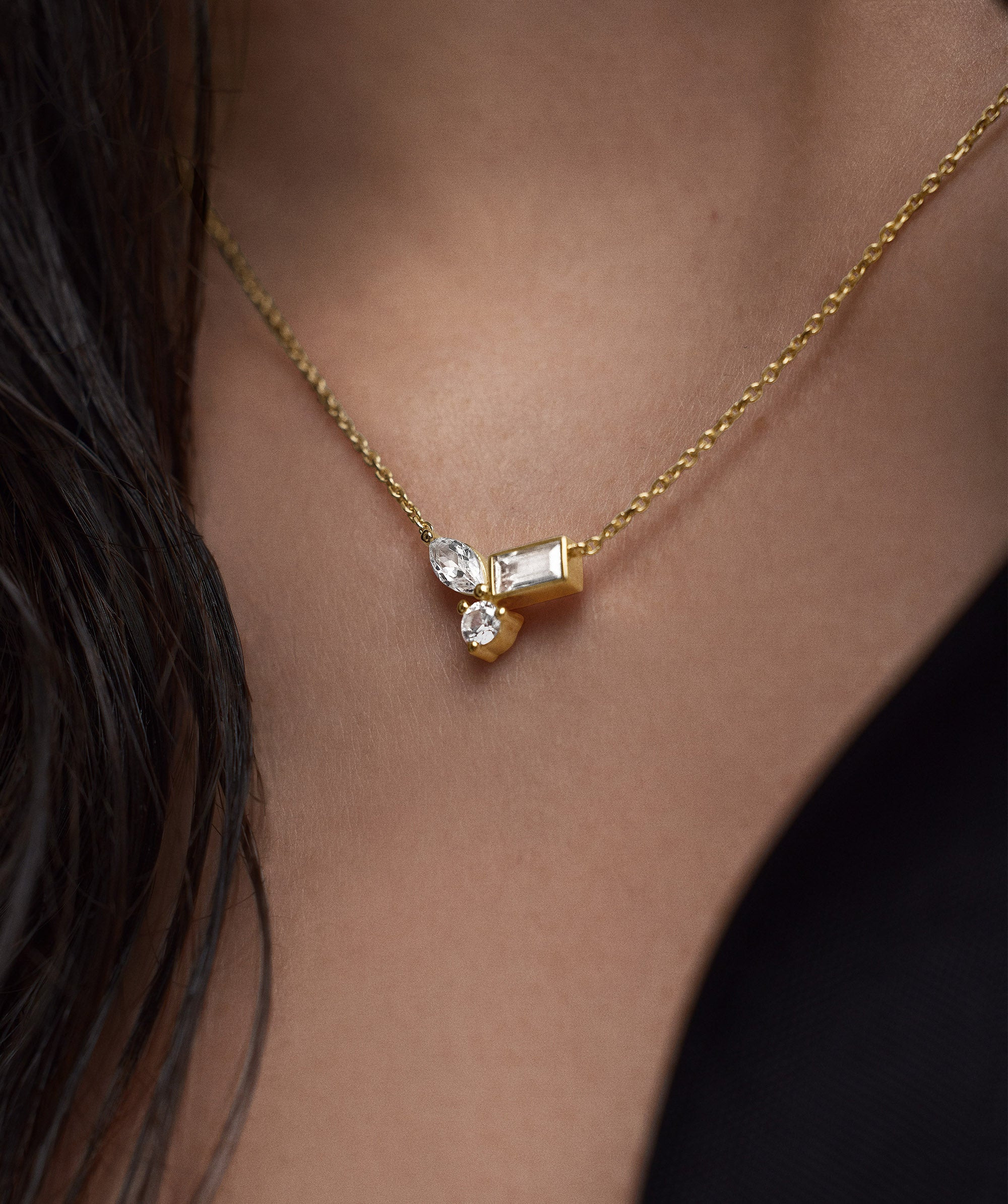 Lab Grown Sapphire Cluster Necklace | Mejuri Fine Crew