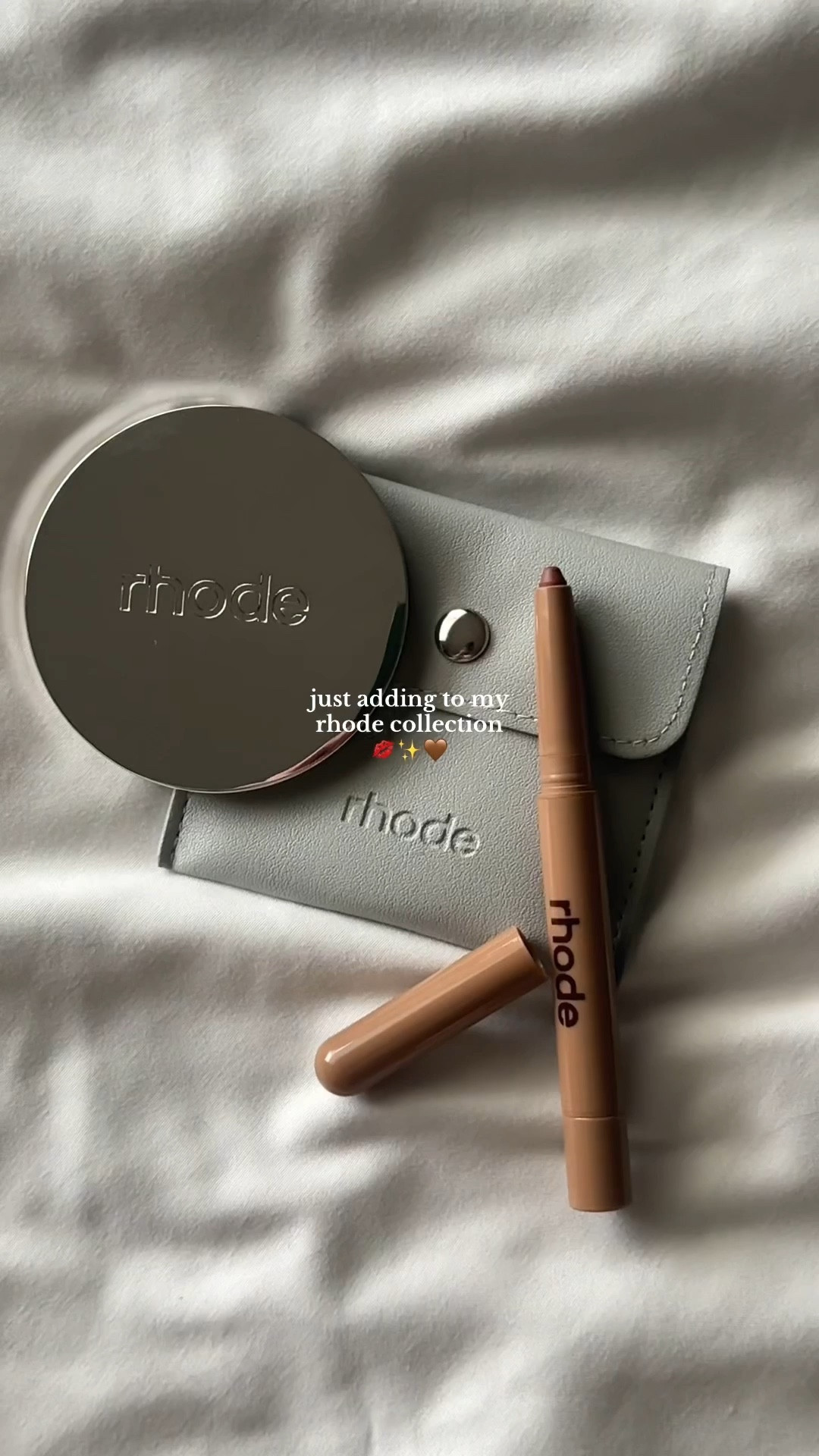 Rhode lip liner + pocket mirror 🪞✨💋

#LTKBeauty #LTKWatchNow #LTKStyleTip