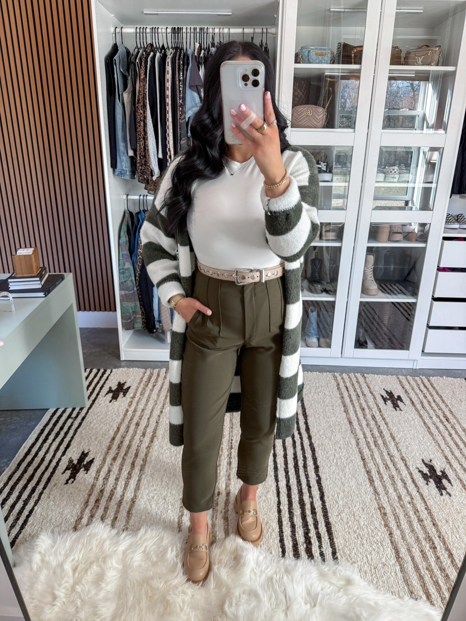 Business Casual Office Outfit 🤍

White Tee - small
Cardigan - small (army green color)
Pants - sized up one to a medium for the bump (army green color)
Belt - 27-31

Loving this bump friendly business casual look! 👏🏼 To dress this look up a bit, you could swap out the loafers for a nude heel & even swap out the white fitted tee for a white button! If you work in a super laid back environment, I’d swap out the loafers for some white sneakers to keep it super comfortable & casual! 👏🏼



#LTKPetite #LTKWorkwear #LTKBump