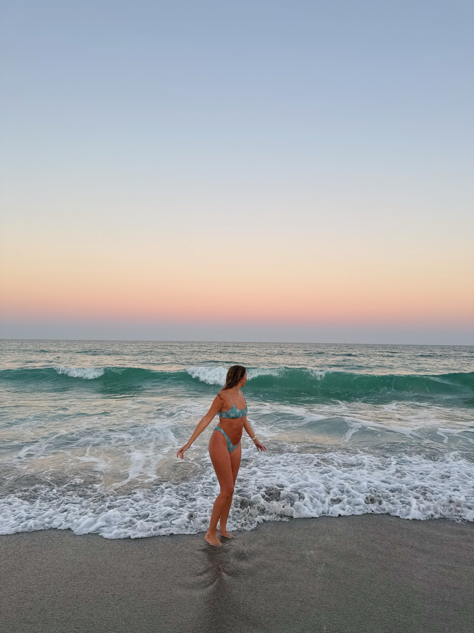 I keep getting requests for affordable swimsuits! Honey Swim has so many cute ones right now 😍