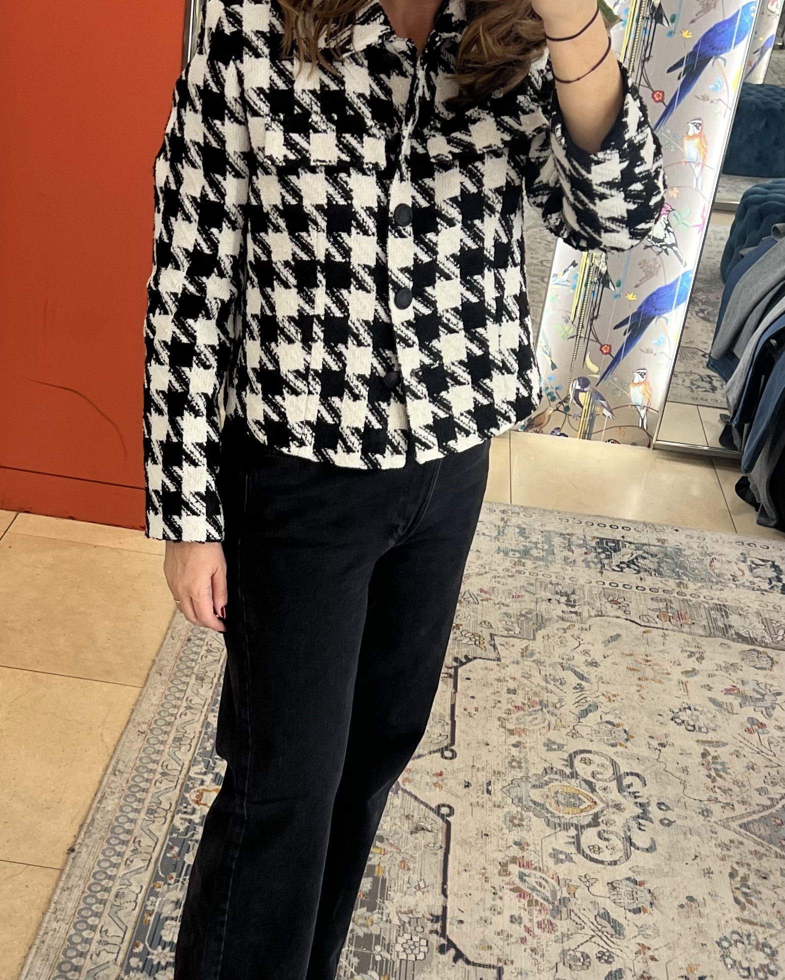 Monochrome moment 🖤🤍
A textured houndstooth jacket paired with relaxed-straight black jeans and sleek pointed boots = polished, modern and so easy to wear. Perfect for smart days, meetings or elevated everyday style.

#LTKjeans #LTKover50style #LTKwinter