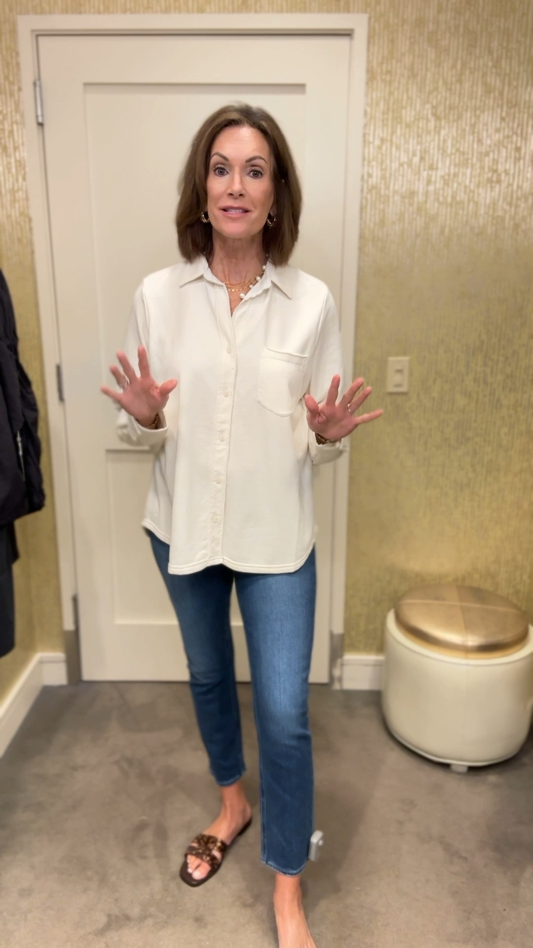 Jersey knit shirt - L
Cropped premium denim - 29

Fall outfit 

#LTKStyleTip #LTKSaleAlert #LTKOver40