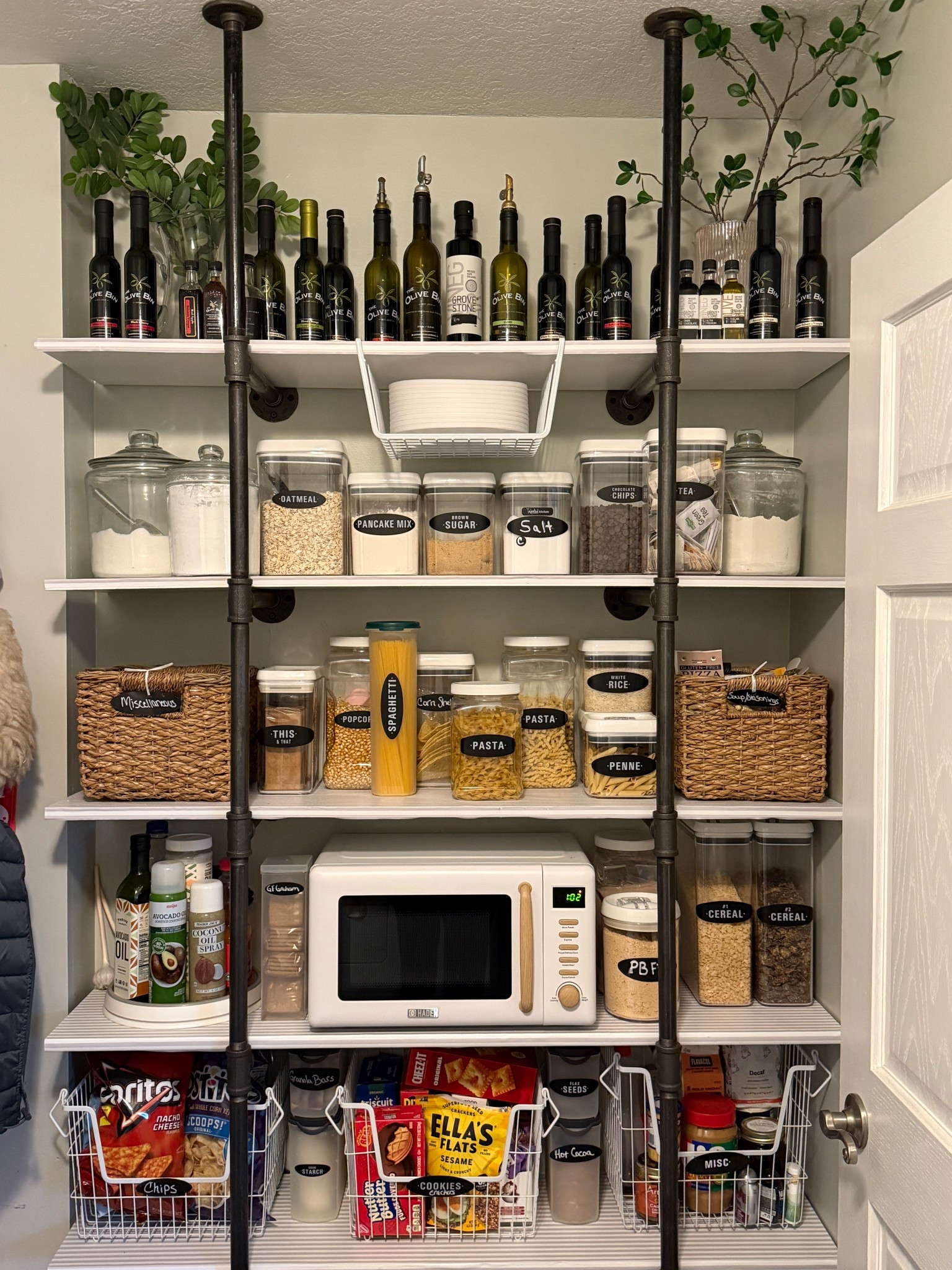 Pantry organization 

#LTKHome