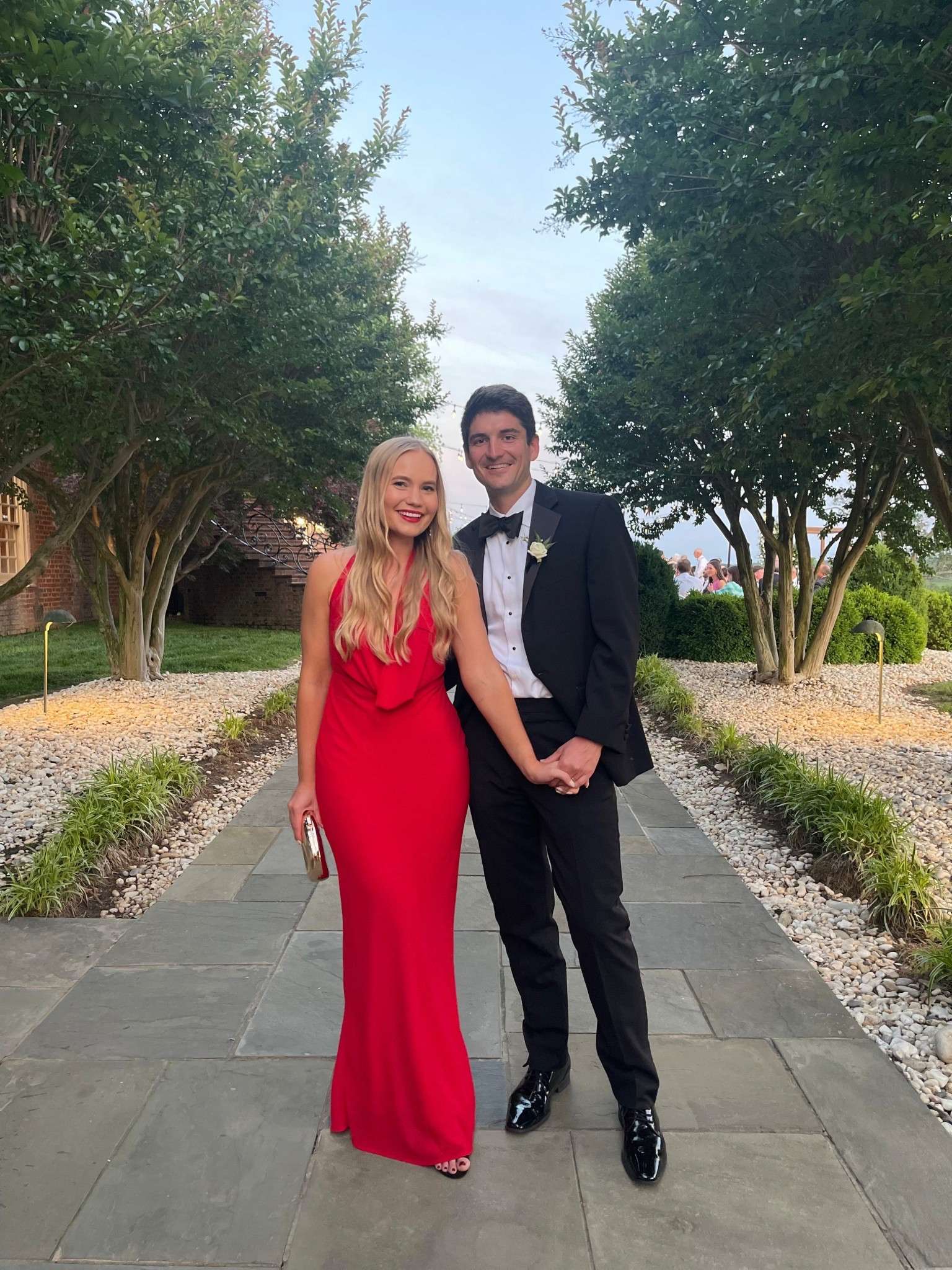 Found this beautiful dress for a wedding we had this weekend ❤️ perfect dress for a black tie optional wedding 👏🏻 


Wedding guest dress
Formal dress
Revolve
Red dresss

#LTKStyleTip #LTKWedding #LTKParties