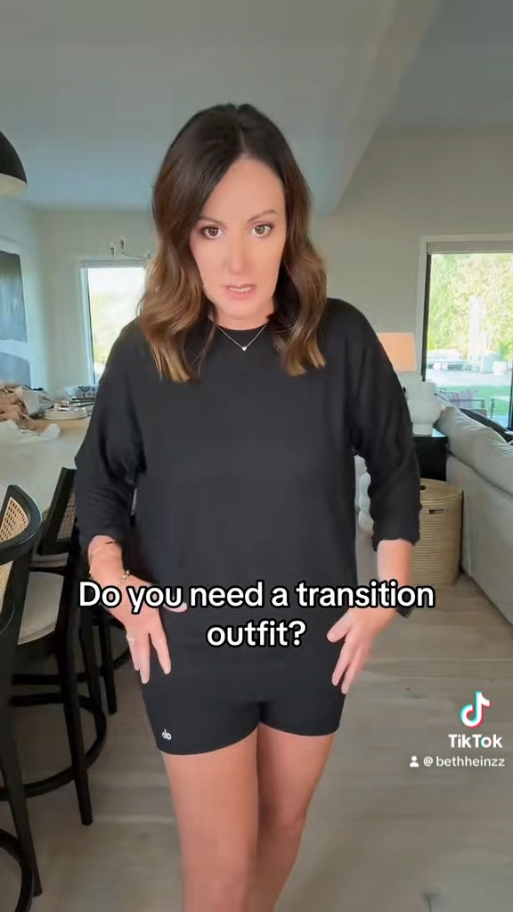 This is the perfect transition outfit for running errands this fall!

#LTKStyleTip