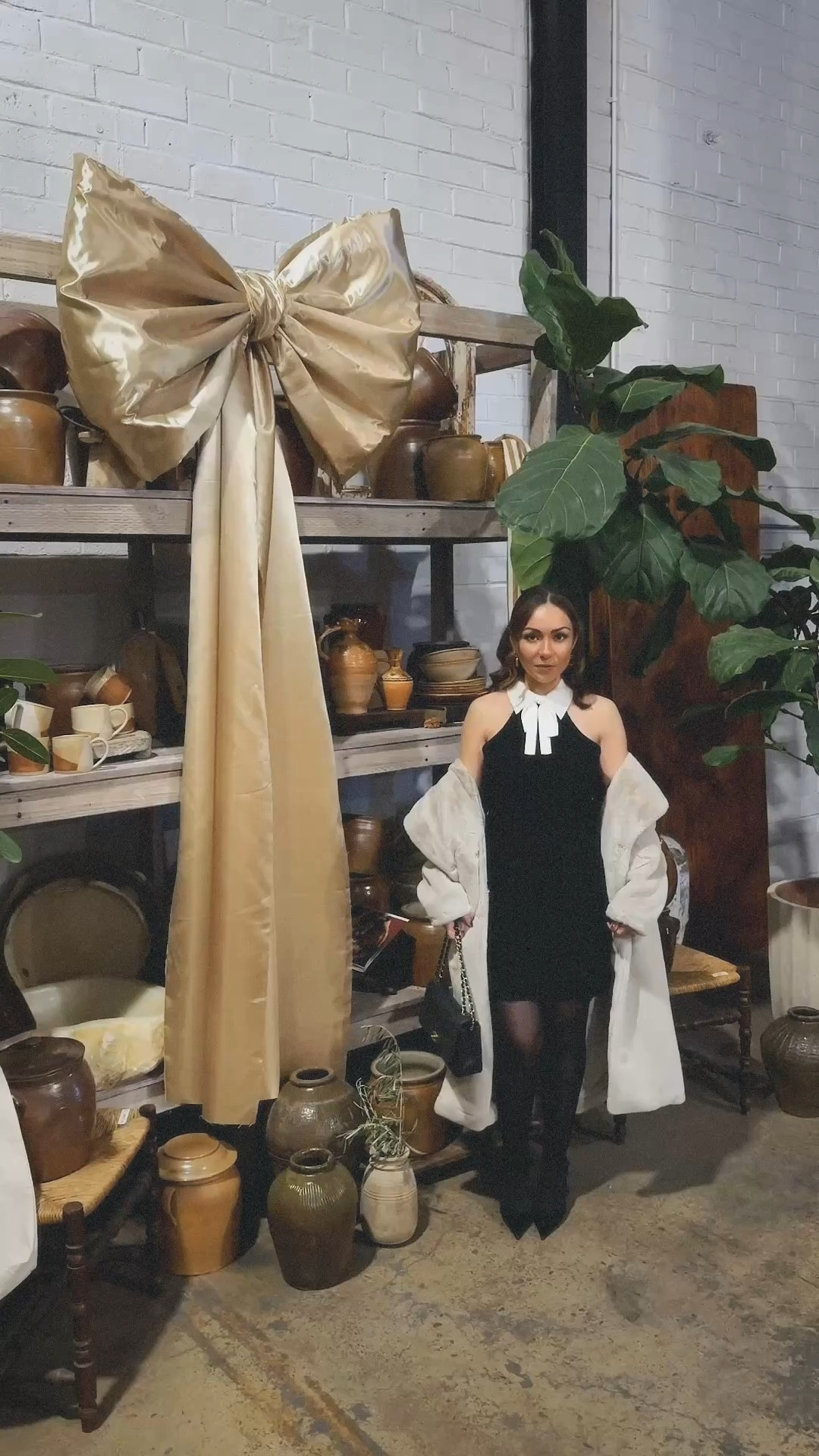 A festive outfit I wore to a holiday party this season. 🖤🍪🤍 

#LTKStyleTip #LTKSeasonal #LTKHoliday