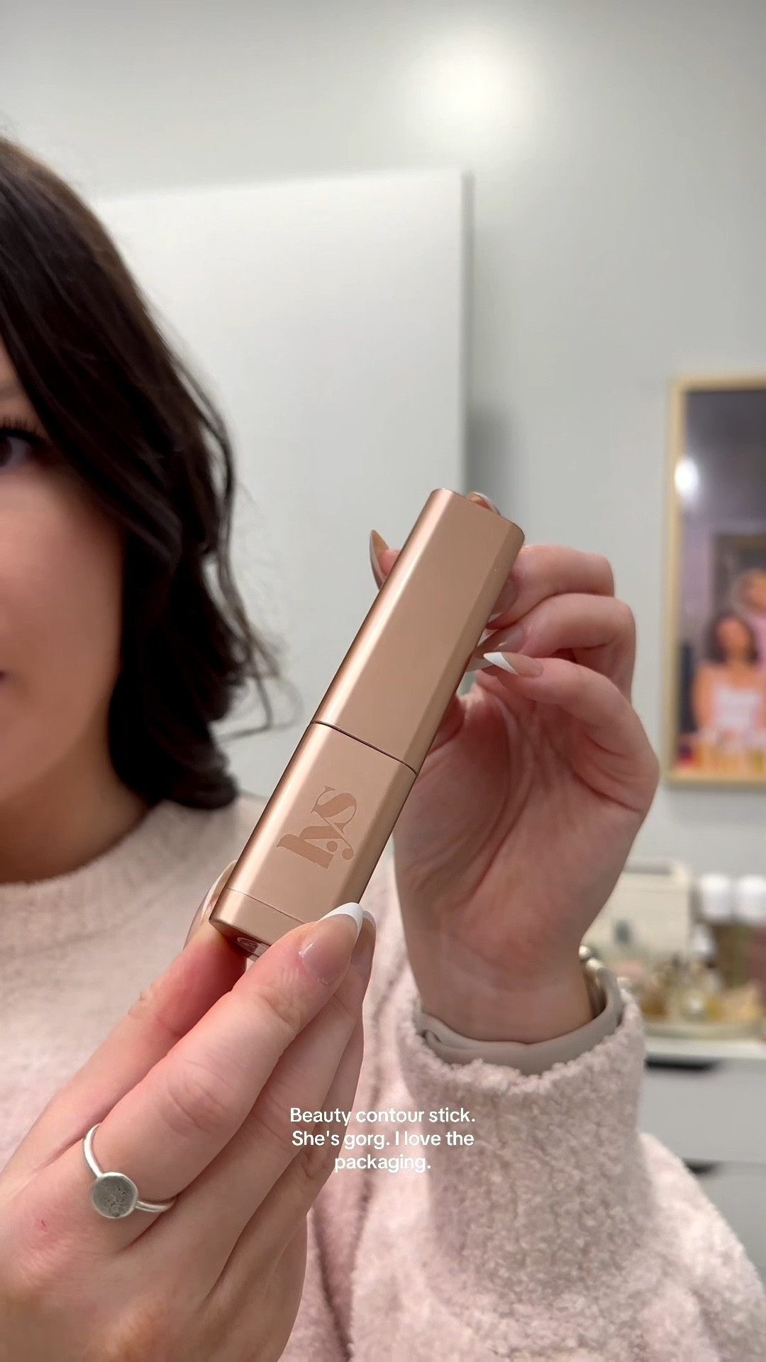 this bronzer stick goes on like butter!!!!!

#LTKBeauty #LTKSaleAlert #LTKgrwm