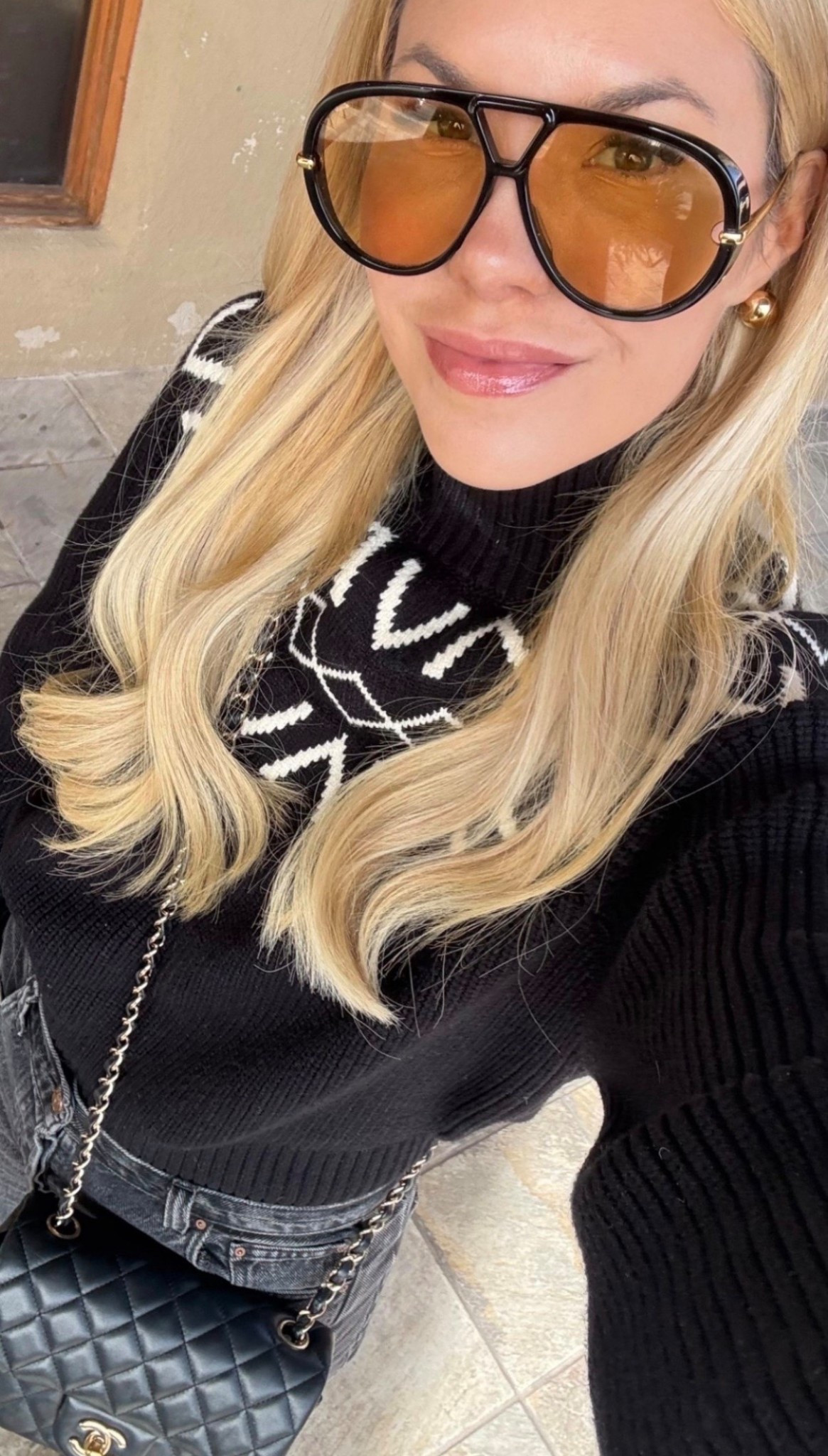 Santa Fe outfit 
Black sweater
Sweater 
Black jacket
Barrel jeans 


#LTKdayinmylife #LTKTravel #LTKootd