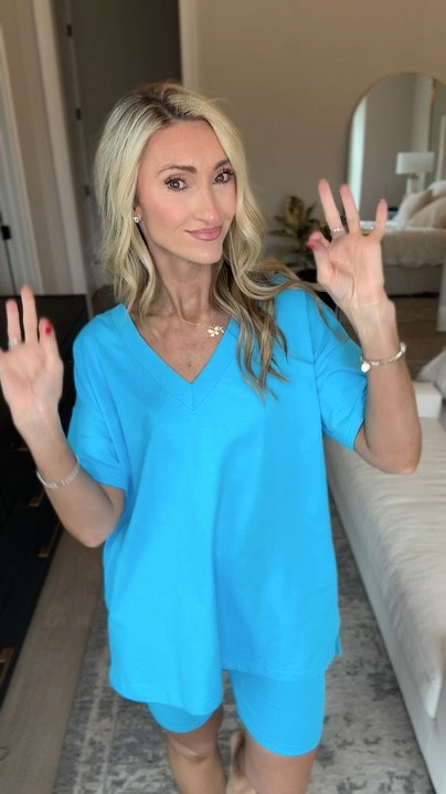 I’m wearing size M in this comfy set! I need every color 😍 

#LTKVideo #LTKFindsUnder50 #LTKTravel