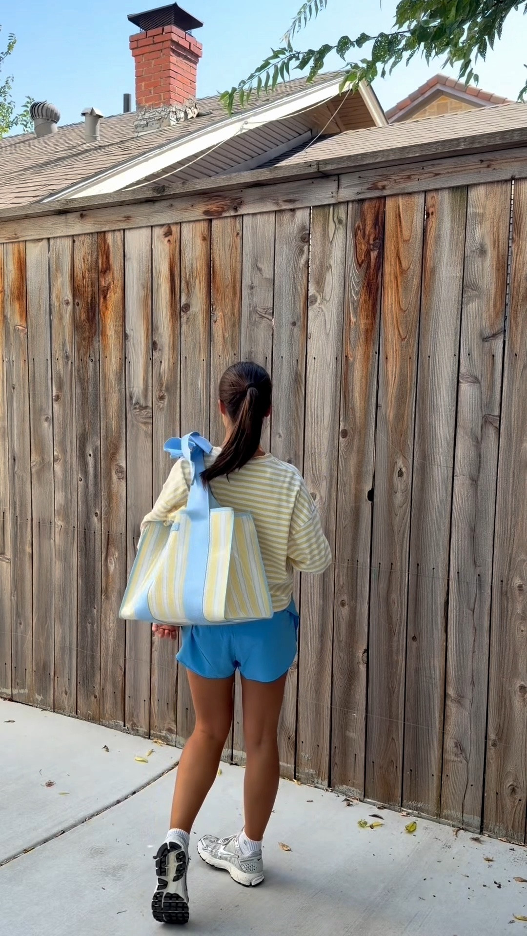 sunday errands fit
@DAILYDRILLS @Alo Yoga 
@Case-mate @Nike US   @Le Specs
@Shopbop 


#athleisurestyle #everydayoutfits #blueandyellow #ootds #mom #momstyle totebagstyle

back to school, mom bag

#LTKmorningroutine #LTKootd #LTKdayinmylife #LTKvlog #LTKActive #LTKSeasonal
