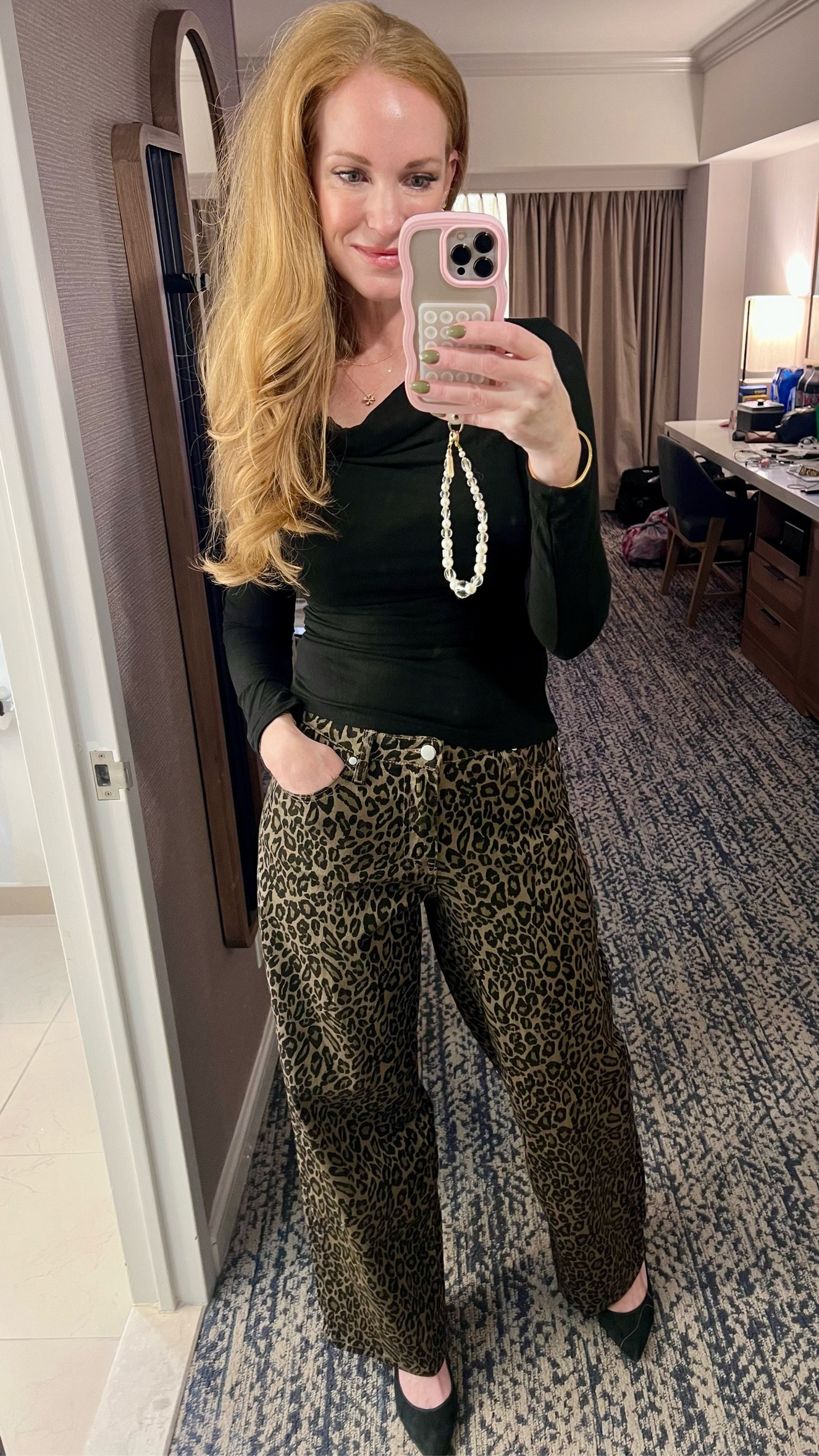 I finally found the best pair of leopard jeans and they are under $50!!! 
I love the slightly baggy style without being frumpy paired with a simple black top! 

#LTKStyleTip #LTKFindsUnder50 #LTKSeasonal