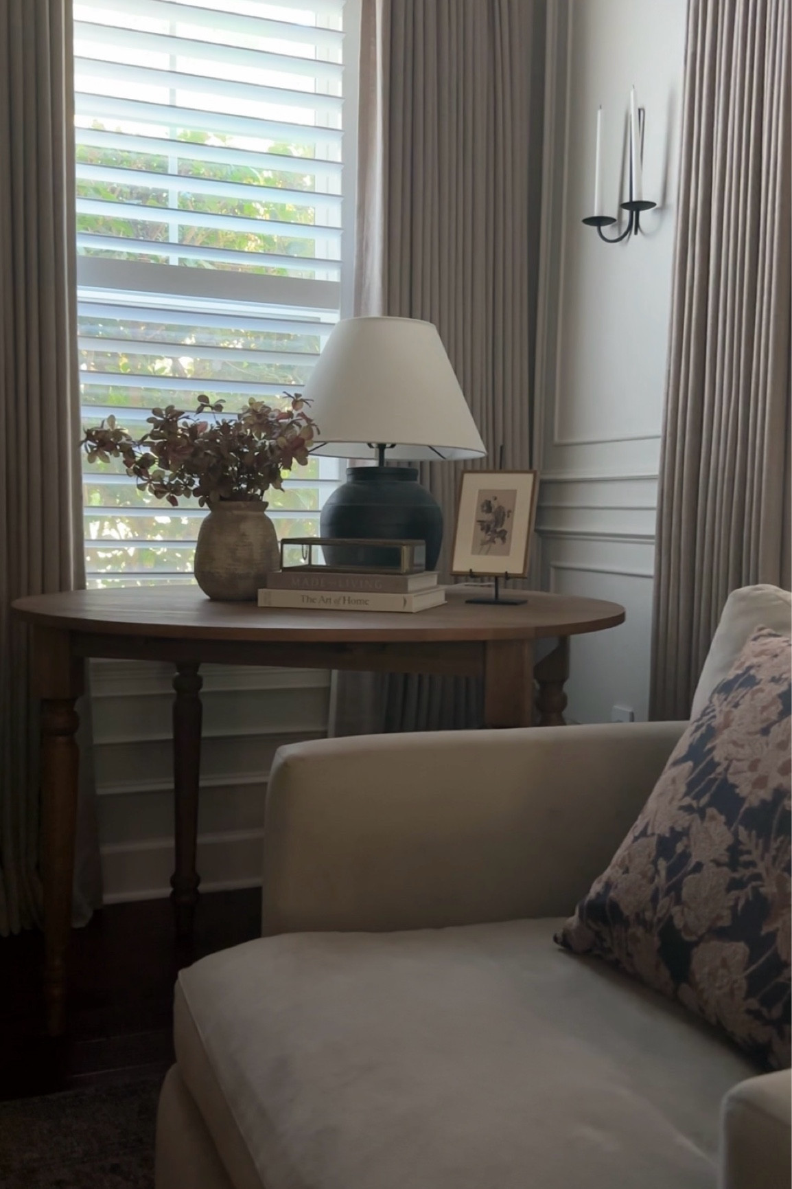 Corner styling, family room, living room, hearth and hand, magnolia, studio McGee 