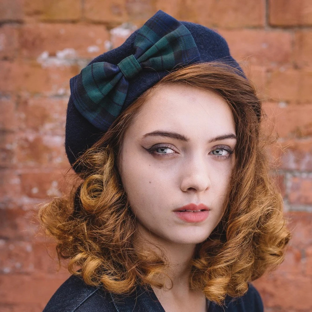 Navy Blue Wool Felt Beret Hat With Navy Green Tartan Bow (blackwatch) - Etsy UK | Etsy (US)