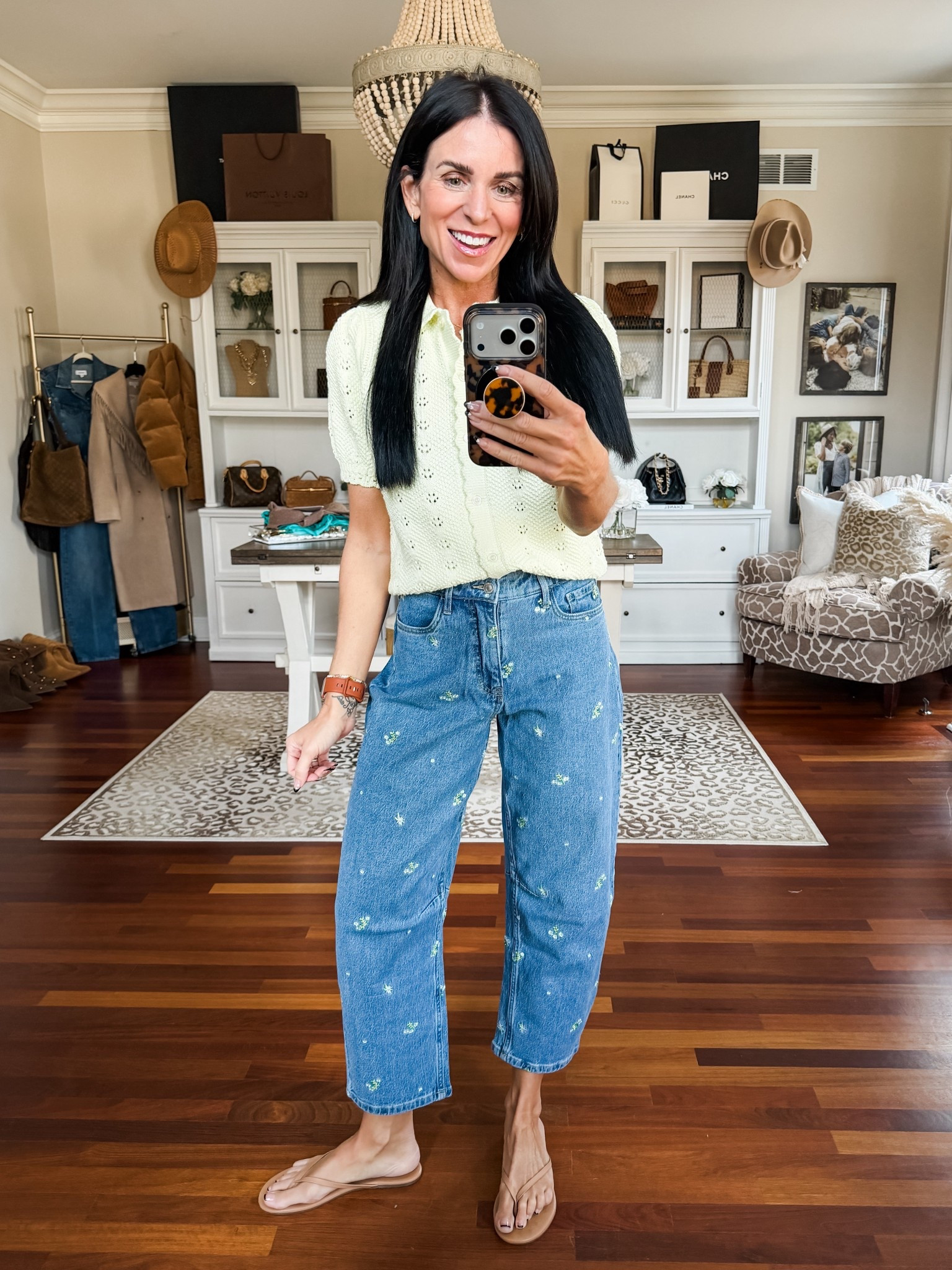 This yellow sweater is so cute!
Size small
0 denim 

#LTKSeasonal #LTKootd #LTKSpringSale