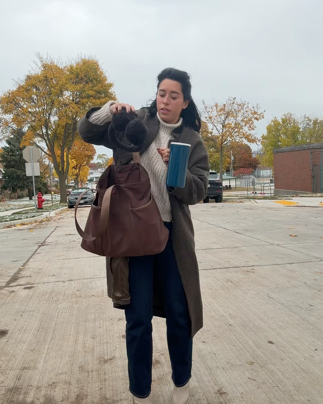 perfect sunday fit with the weather changing - turtleneck cable knit sweater, straight leg jean + trench that is patterned brown /black !

This exact jacket is the classic wool overcoat XS petite from see u soon 


#LTKPetite #LTKU #LTKStyleTip