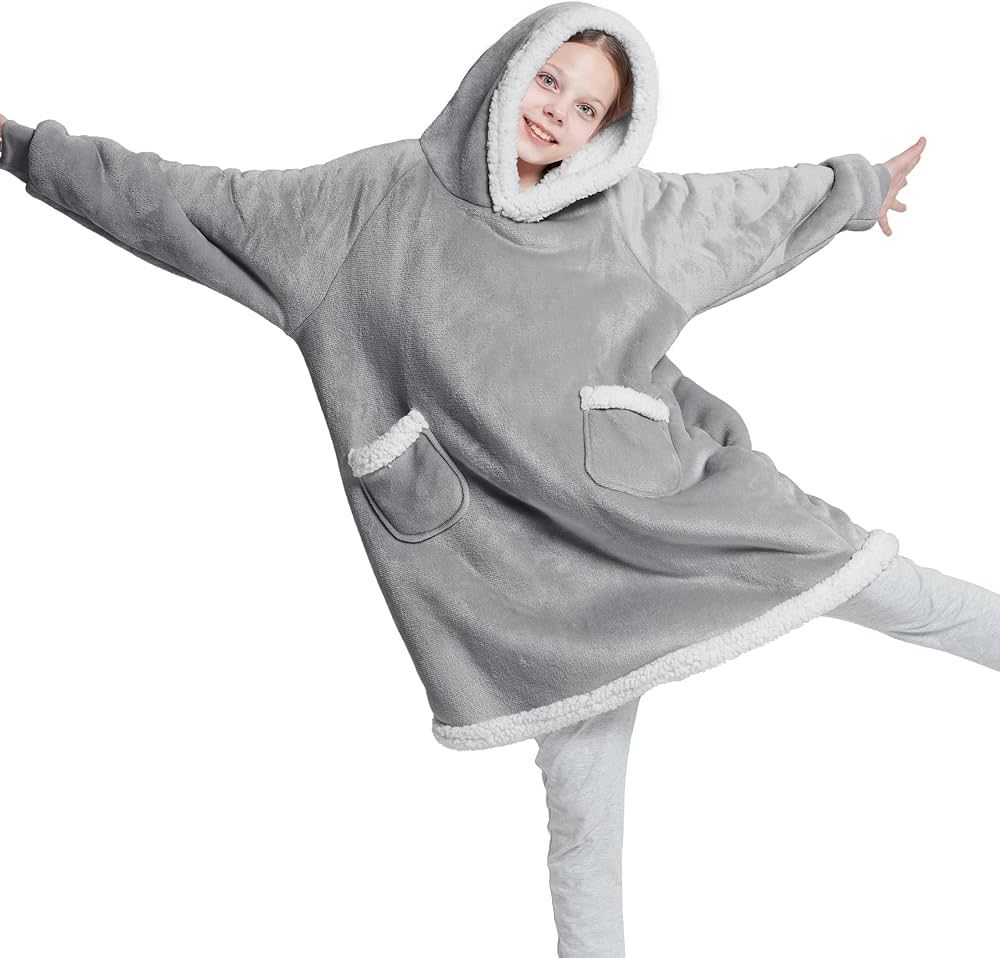Bedsure Wearable Blanket Hoodie with Sleeves - Sherpa Hooded Blanket as Warm Gifts for Kids Teen ... | Amazon (US)
