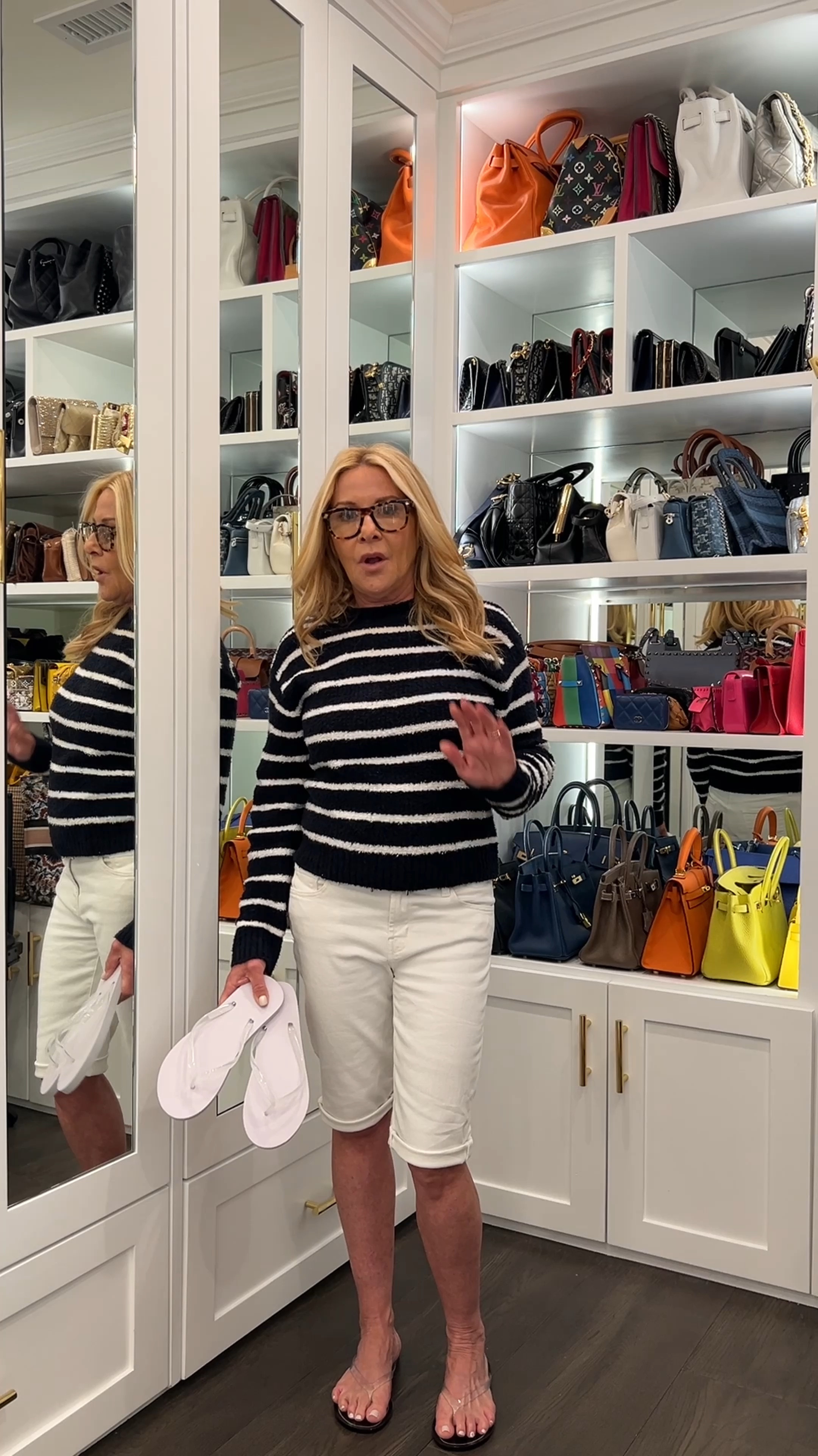 Get your jelly on this summer, I’m comparing between a High End vs. Better Value pair of flip flops from @christopheresber and @target, which one are you choosing?

#LTKShoeCrush #LTKStyleTip #LTKVideo