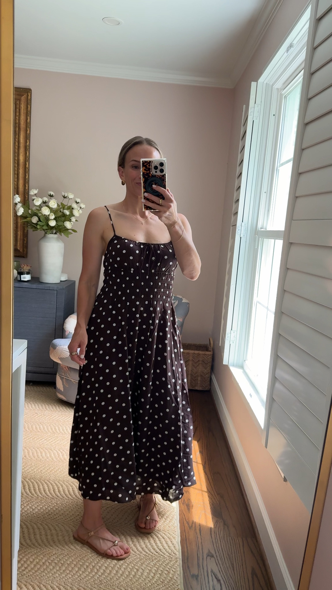 What I wore for a pedicure and errands.


Size small in the Aritzia dress. 

I found great dupes for my Loeffler Randall sandals and my earrings so I linked both.

#LTKmomlife #LTKSeasonal #LTKPetite