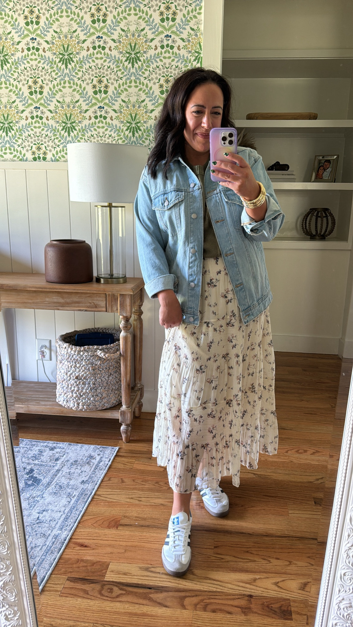 Midsize capsule wardrobe outfit 🤍


Teacher outfit, Workwear outfit, office outfit, Amazon skirt, Amazon fashion, Linen pants, old navy, closet staples, button front cardigan, satin skirt, baggy jeans, olive denim, white button up, denim jacket, sweater top

#LTKWorkwear #LTKStyleTip #LTKSeasonal