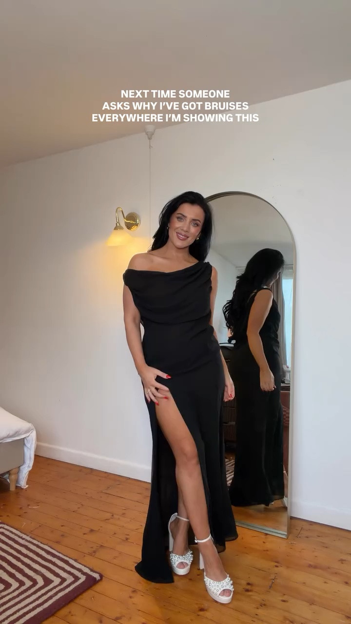 Thank god I’m trialling wedding shoes now 😭😭 Also can you understand HOW ITS NOT MY FAULT 😂😂😂 My ankles just are weak ass bitches who just think naaaa not today.. the Dress is @ohpolly