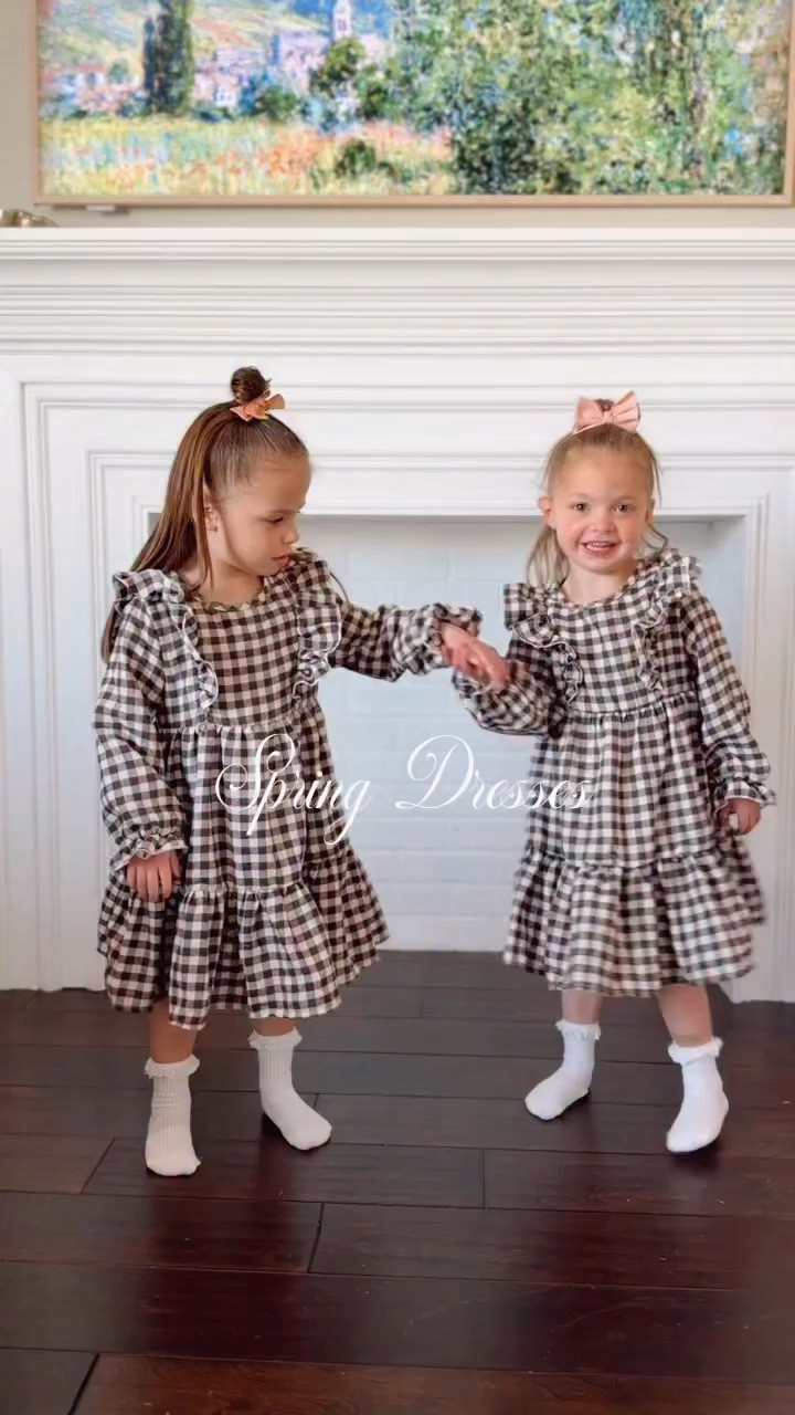 The twins on their spring dresses are way too cute! They are all about the hugs right now I’m all for it!

Comment “dress” for links to these spring gems. 

Download SHEIN app and use CEY7P to claim your coupon.
#ad@sheinofficial @shein_us#SHEINKIDS #SHEINtrends