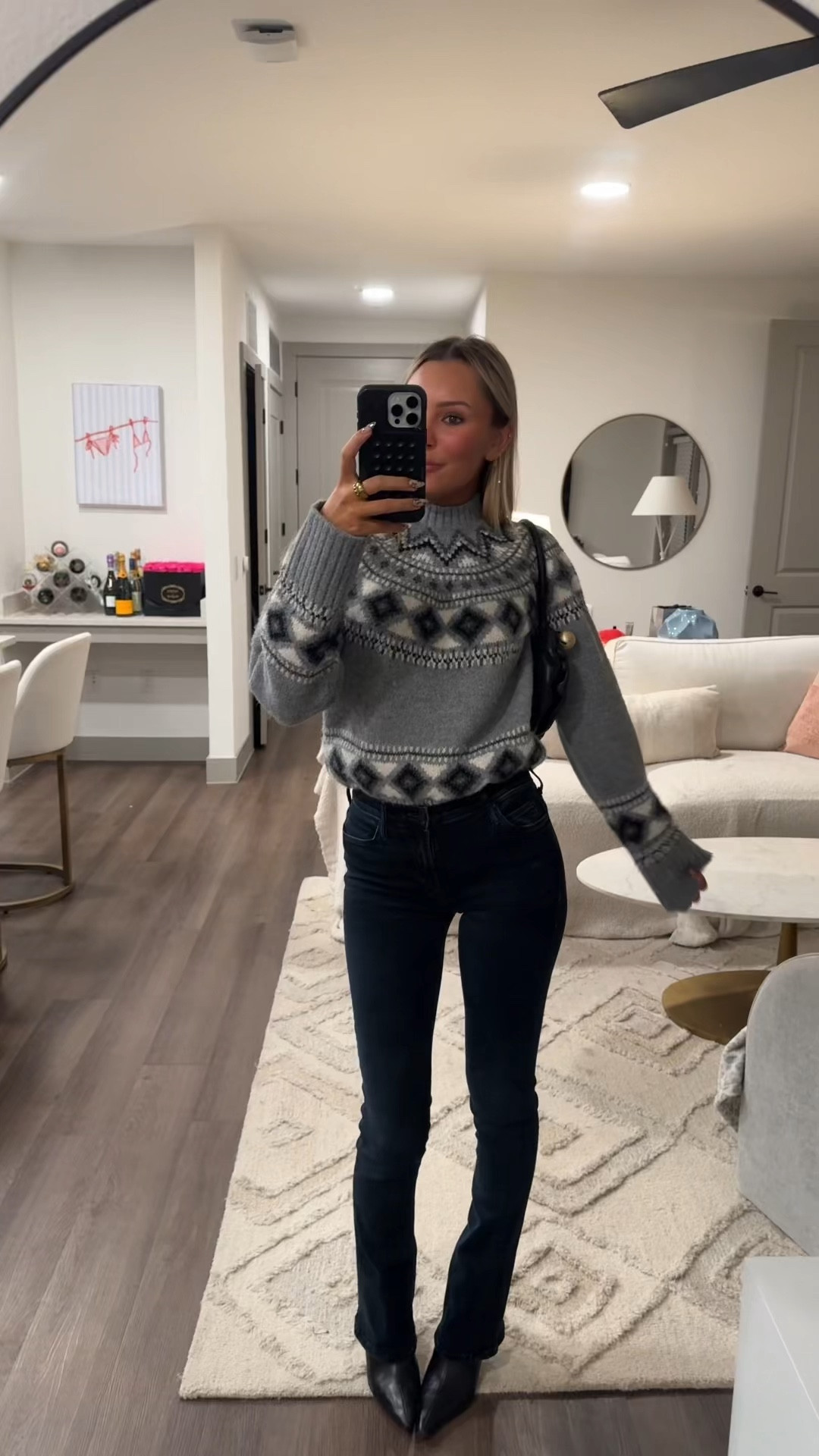 my new fav sweater !! alsooo i lied jeans are from MOTHER #sweater #jeans

#LTKStyleTip