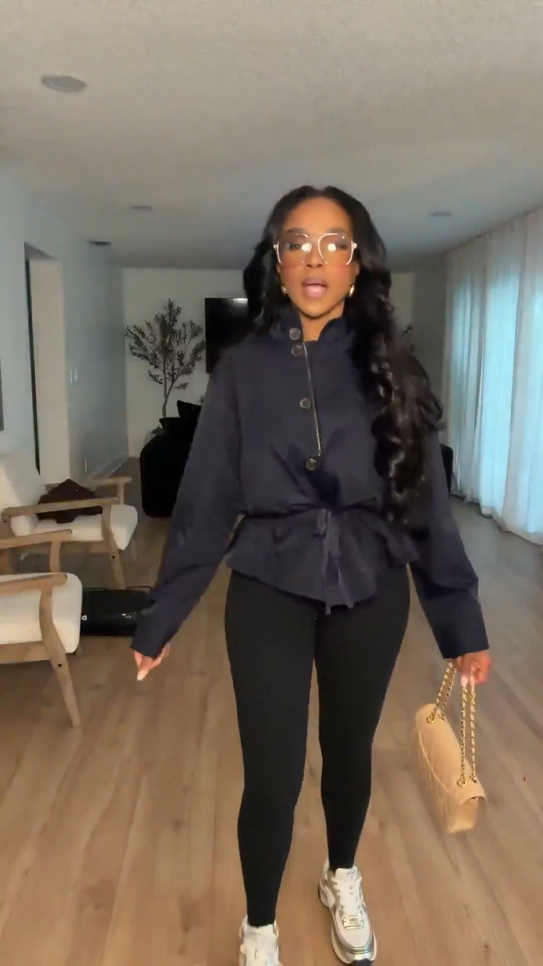 Chic, comfortable, and made for real life — this off-duty look is all about elevated casual style with an effortless edge. The lightweight jacket layers perfectly over sleek leggings, while the sneakers keep it practical without sacrificing style. This is one of those outfits you’ll reach for on repeat because the cost per wear drops fast with how versatile each piece is.

Perfect for errands, travel days, casual meetings, coffee runs, and everyday wear.

📏 Sizing & Fit  
Top: Size Small  
Jacket: Size Small  
Leggings: Size Small  
Sneakers: True to size  

Measurements: 5'4", 138 lbs, 34D bust, 27" waist, 40" hips  

Save this post if you love easy outfits that still feel put together.  
#LTKStyle #CasualOutfits #EverydayWear  

Follow me on Instagram and YouTube @kirasfashionfinds

Follow my LTK @kirasfashionfinds on the @shop.LTK app to view this post and get my exclusive app-only content!

#liketkit 
@shop.ltk
https://liketk.it/5Q5EJ