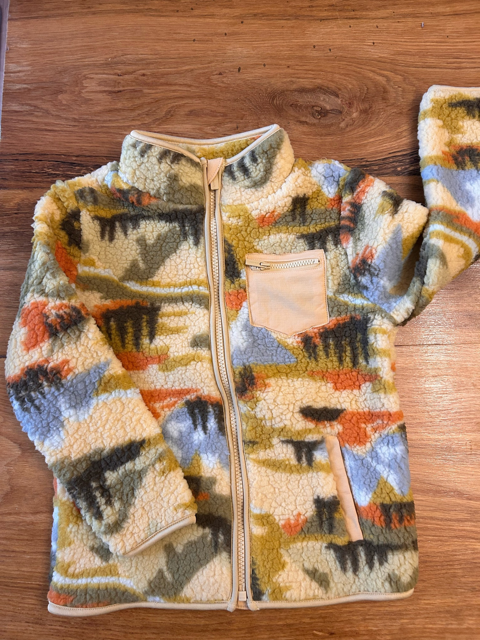 Look at this toddler Old Navy fleece jacket 😍

#LTKkids #LTKSeasonal #LTKfindsunder50