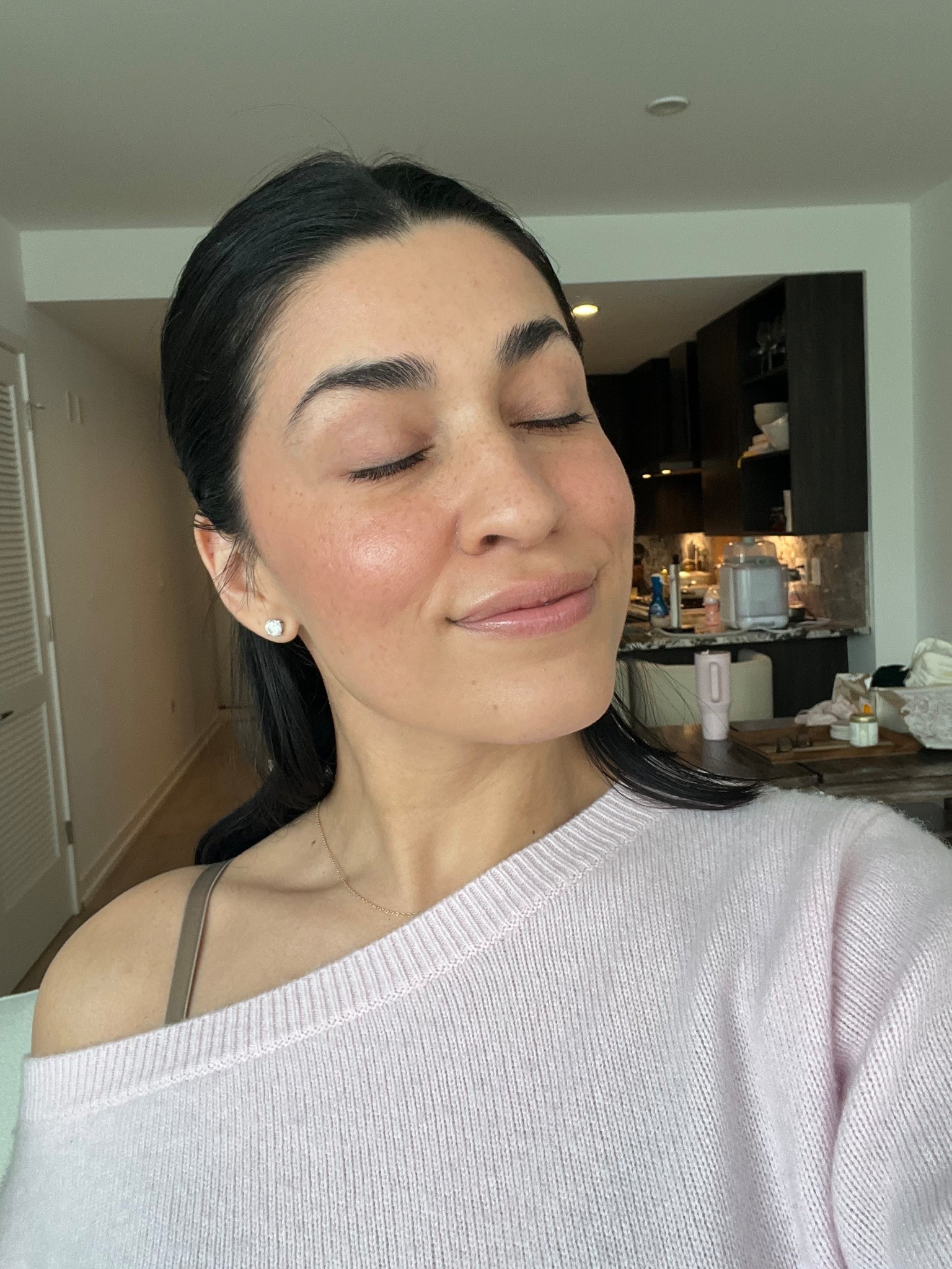 Skincare & everyday makeup 

#LTKBeauty #LTKgrwm #LTKselfcare