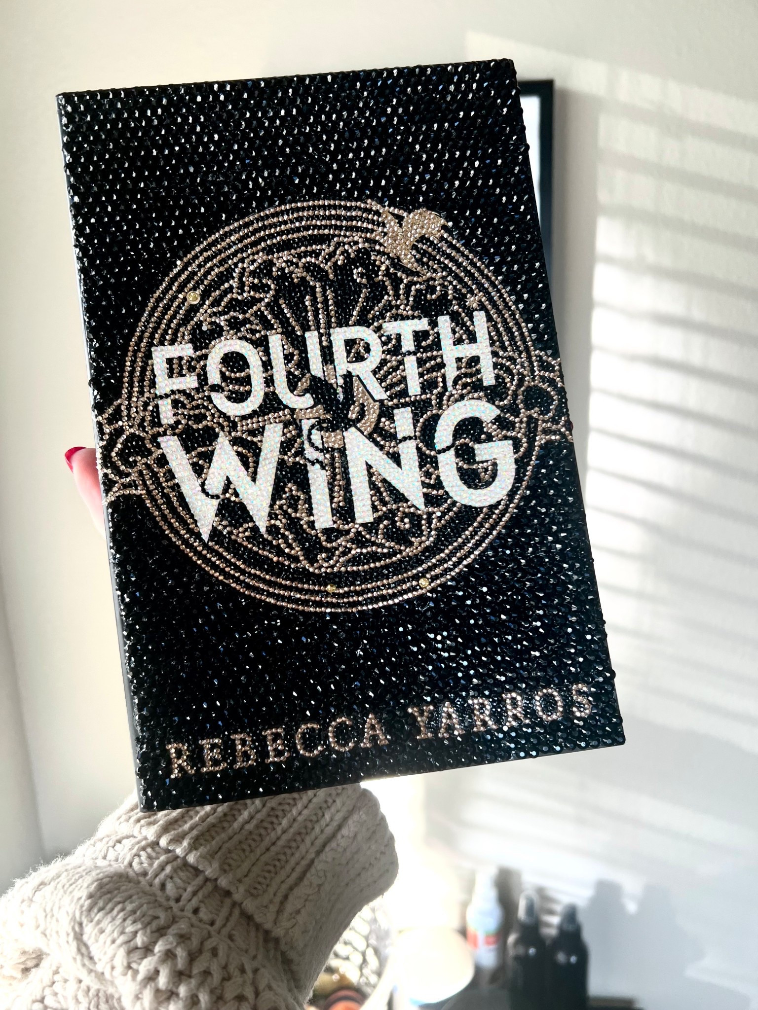 Fourth Wing bedazzle

Rebecca’s name - color: golden shadow / size: SS4

Book name - color: 12-TranspAB / size: 4mm

Black detail - color: black / size: SS4

Gold detail - color: golden shadow / size: SS4

Background - color: black / size: SS10


#LTKSpringSale #LTKFindsUnder50 #LTKSaleAlert