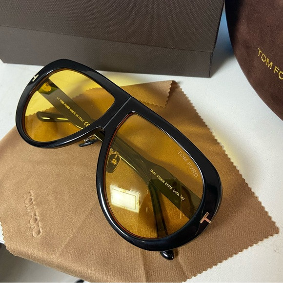 Tom Ford Black and Yellow Sunglasses | Poshmark