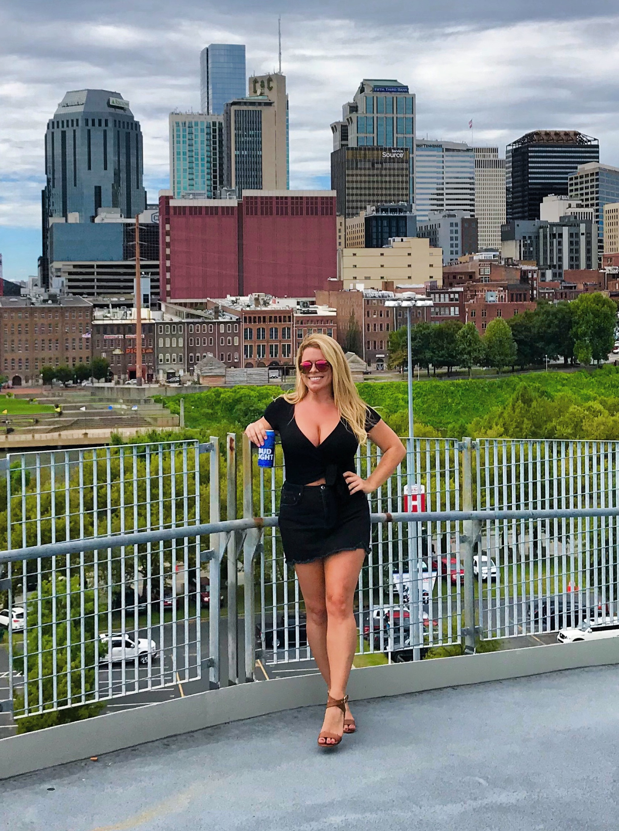 My Nashville packing guide:

-Black little black dress or matching blouse and skirt with wedges
-a white Lacey dress
-a pink sparkle outfit with white western boots
-bell bottom or boot cut jeans
-a few fluffy/flowy cute crop tops 
-a western hat

#LTKcurves #LTKtravel #LTKunder100