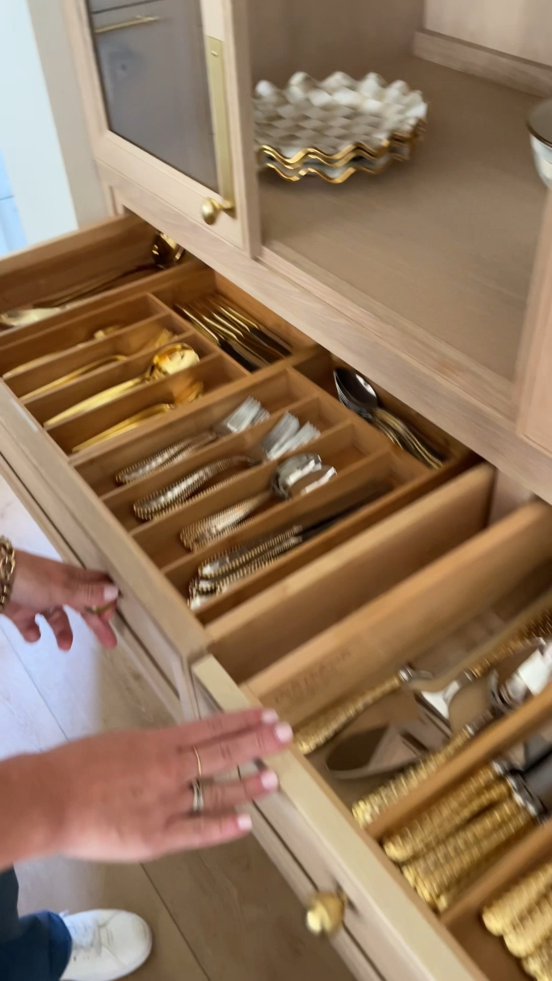 Want to know how I got my kitchen perfectly organized right after moving in? Don’t worry! It’s not because I’m a super mom! I called in backup from the @neatmethod! Both the New Orleans & Baton Rouge neat method teams worked together to unpack and organize my kitchen, scullery & butler’s pantry and not a detail was missed! I highly recommend doing this for high priority rooms after moving because it’s impossible to get everything done alone! Before we moved into our house, the team measured all of the spaces in the kitchen to make sure we had all the right products to fully utilize every space. The neat method  delivered everything on the day of the job and combed through every box and drawer until each item had a home. And now my kitchen is not only clean, but it’s also functional and beautiful!
#kitchen #organization #theneatmethod 
#LTKVideo



#LTKFindsUnder100 #LTKHome