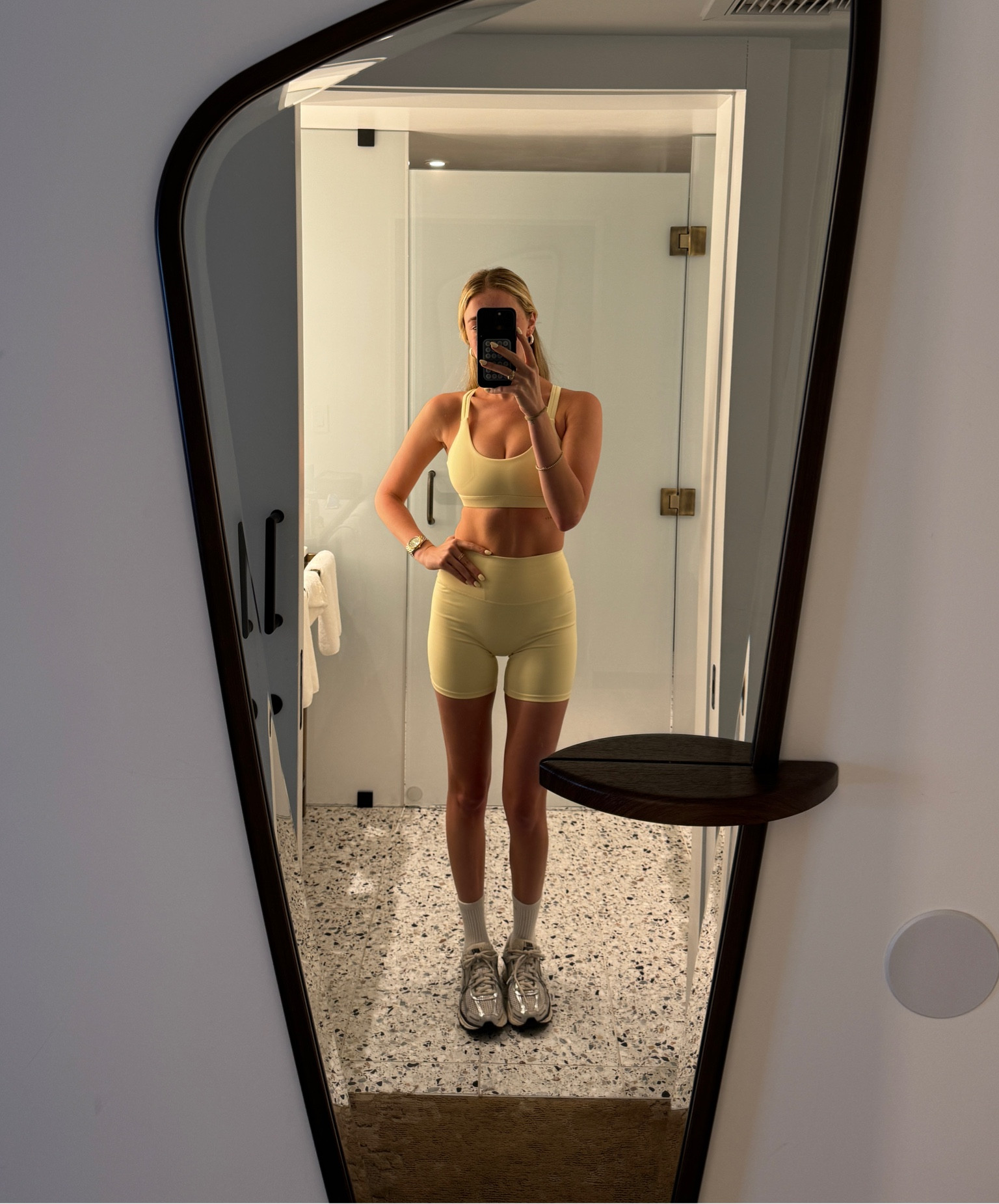 YELLOW 🧈💛🌼🐥✨

#LTKStyleTip #LTKActive #LTKFindsUnder100