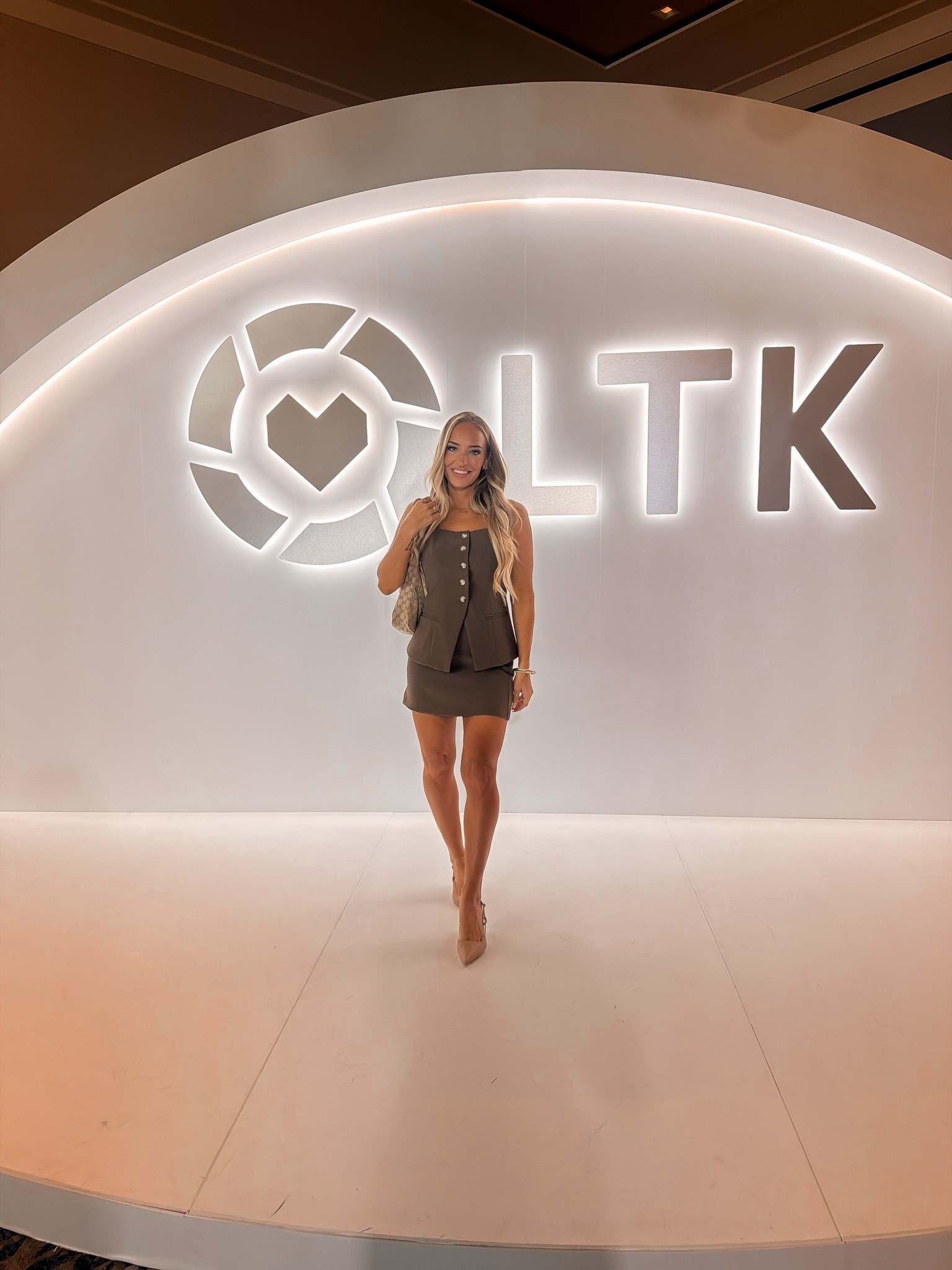 #ltkcon day 2

#LTKCon #LTKootd #LTKdayinmylife
