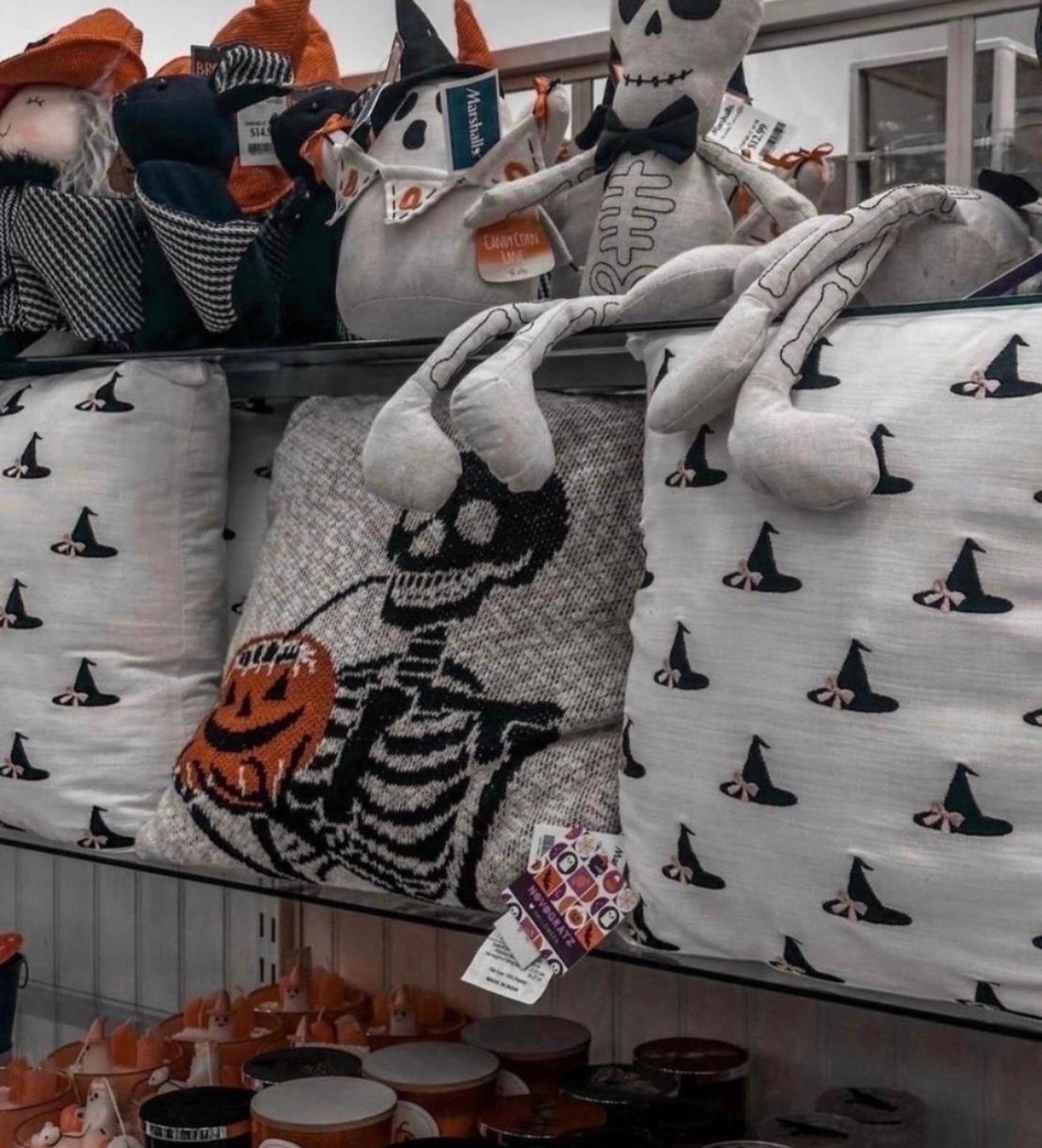 Spooky season is here 👻🕷️✨ TJMaxx is loaded with affordable Halloween + fall decor! Pumpkins, skeletons, wreaths + more to make your home festive without breaking the bank. #HalloweenDecor #FallVibes #BudgetFriendlyFinds

#LTKSaleAlert #LTKHome #LTKSeasonal