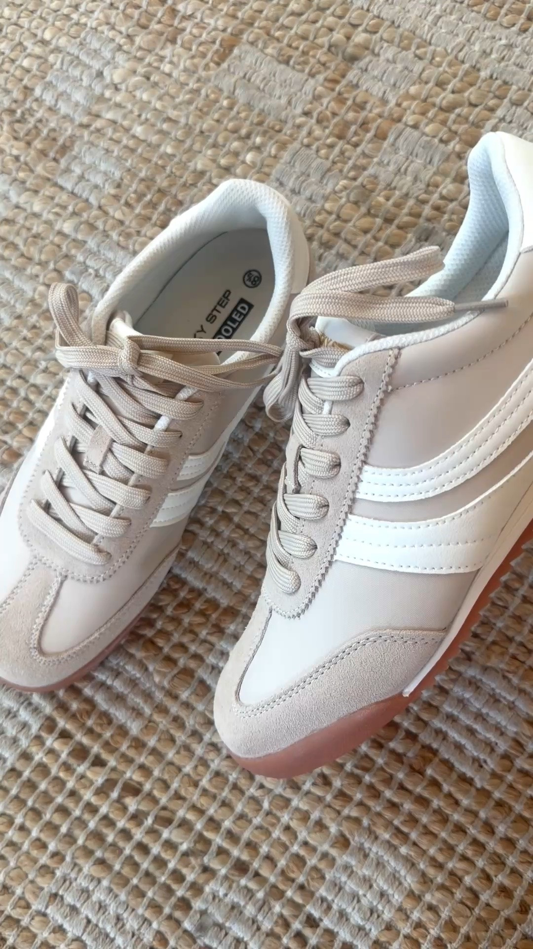 These look just like adidas but they are are Amazon!

#LTKootd #LTKgrwm #LTKmomlife
