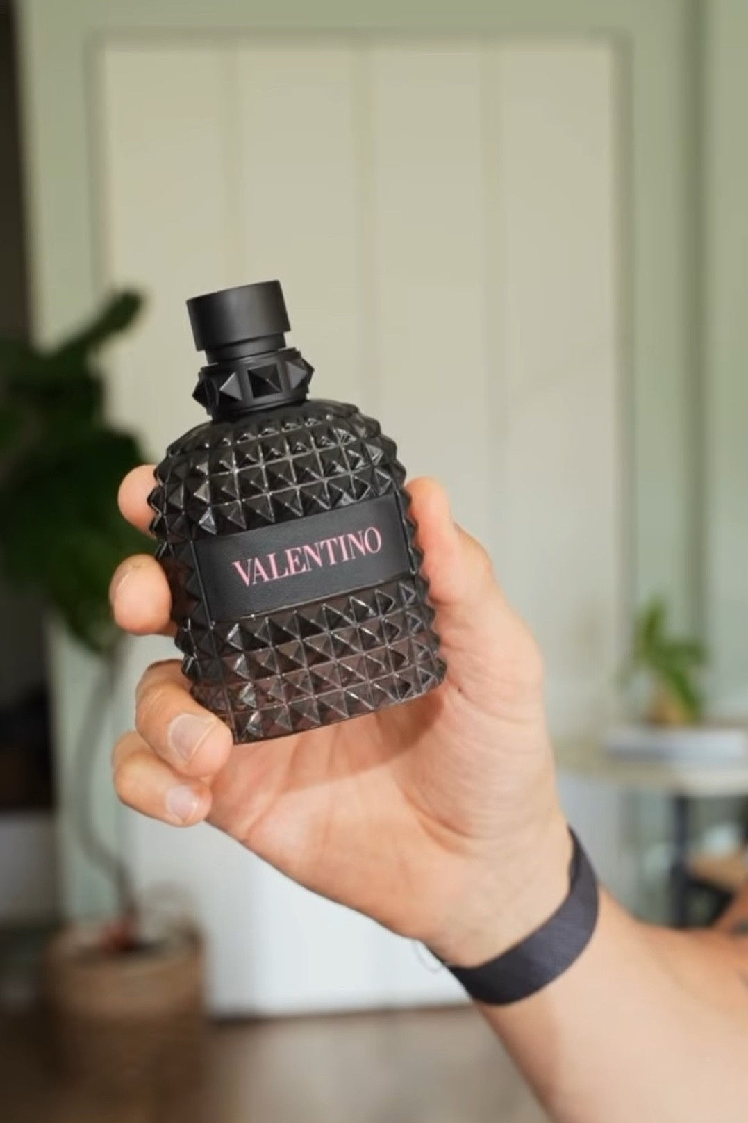 Valentino 😏

#LTKMens #LTKBeauty #LTKOver40